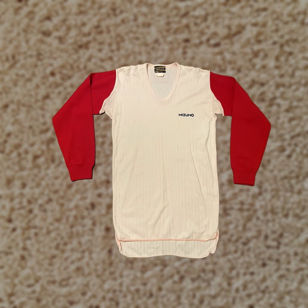 Mizuno VINTAGE Mizuno Raglan Baseball Shirt Made in Japan - Adult XL Red/White - 70% Cotton 30% Acrylic Mens XL Size US XL / EU 56 / 4 - 1 Thumbnail