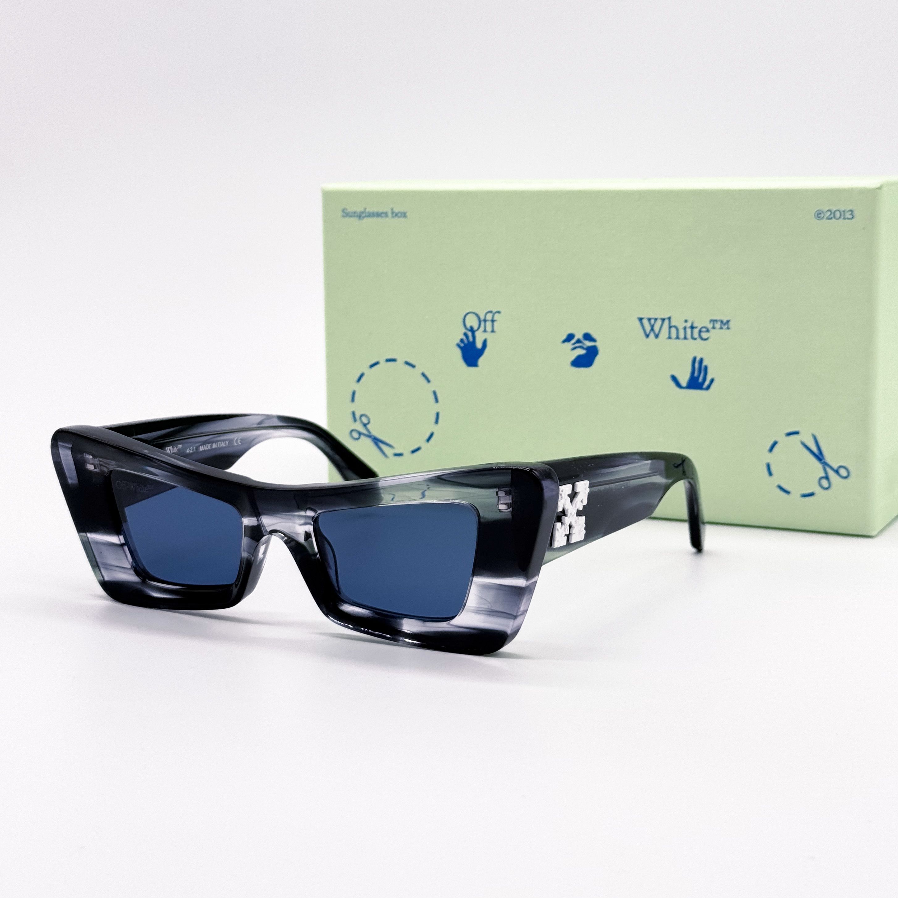 Off-White NEW OFF-WHITE ACCRA NAVY MARBLE CAT EYE SUNGLASSES OFF-WHITE Size ONE SIZE - 1 Thumbnail