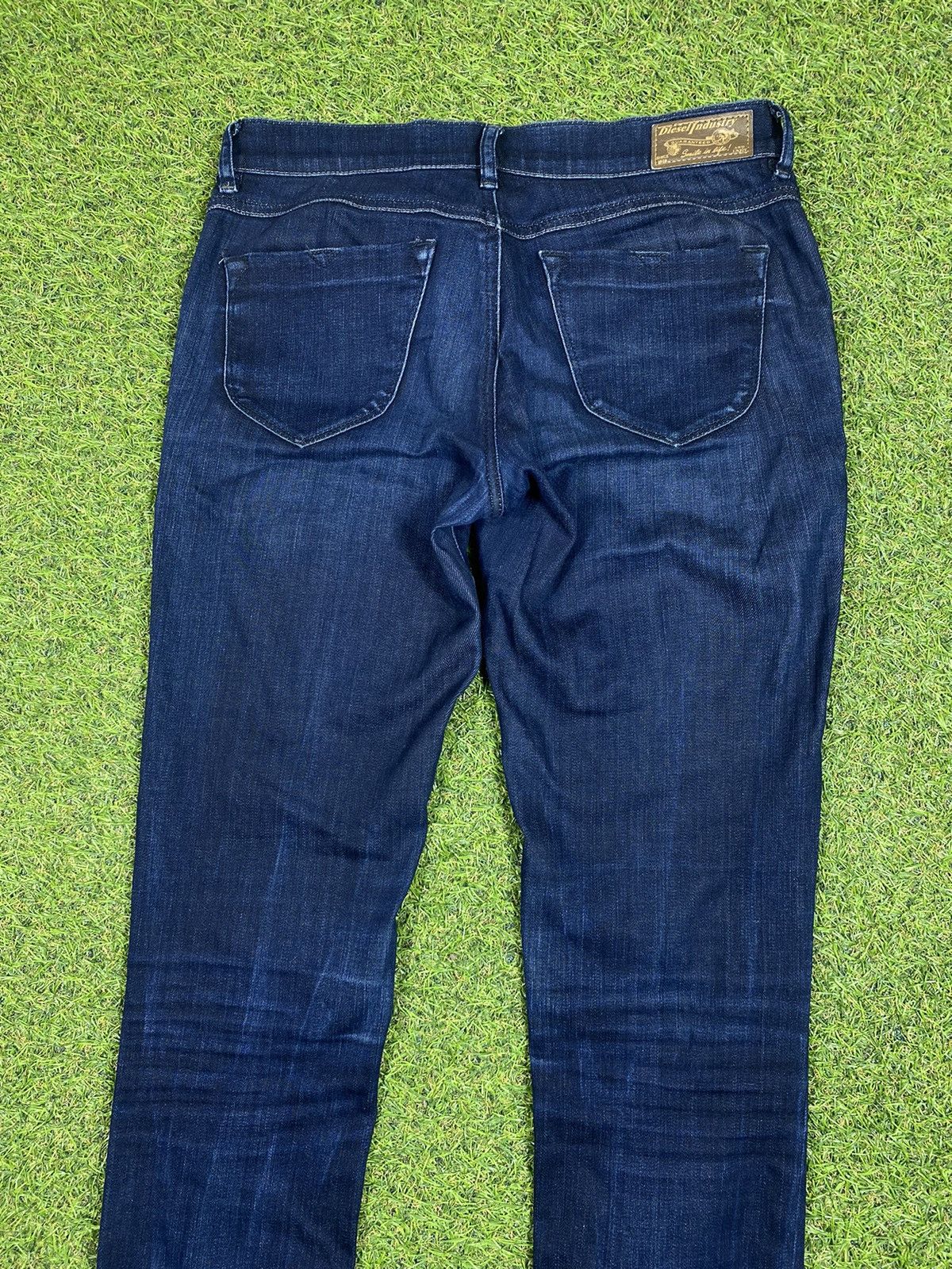 Diesel × Vintage Vintage Y2K Diesel jeans denim streetwear style size 28 Size 28" / US 6 / IT 42 - 6 Thumbnail