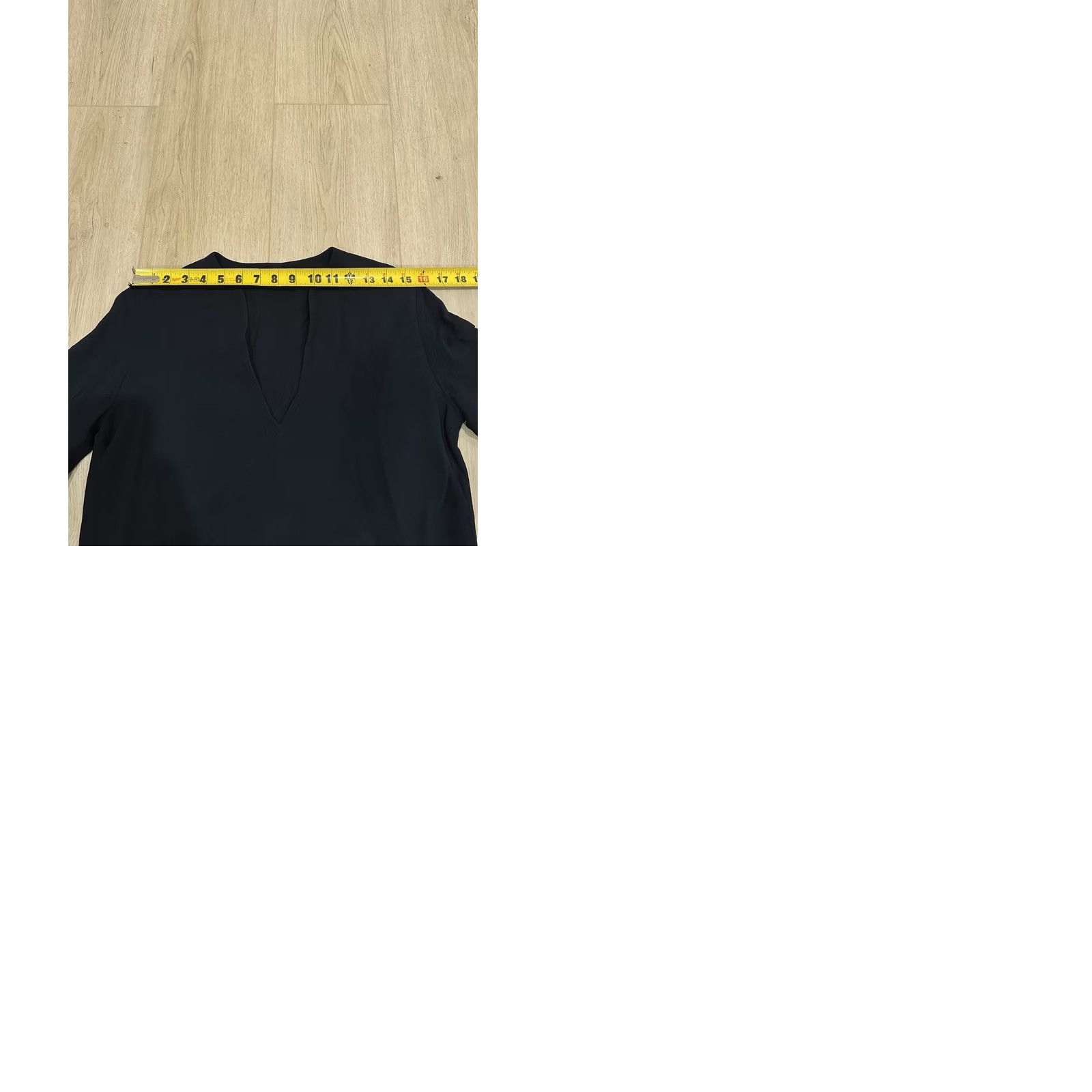 The Row THE ROW Blouse Tunic Shirt XS Navy Short Sleeve V-Neck Crepe De Chine Casual Ladies Womens Size XS / US 0-2 / IT 36-38 - 10 Thumbnail
