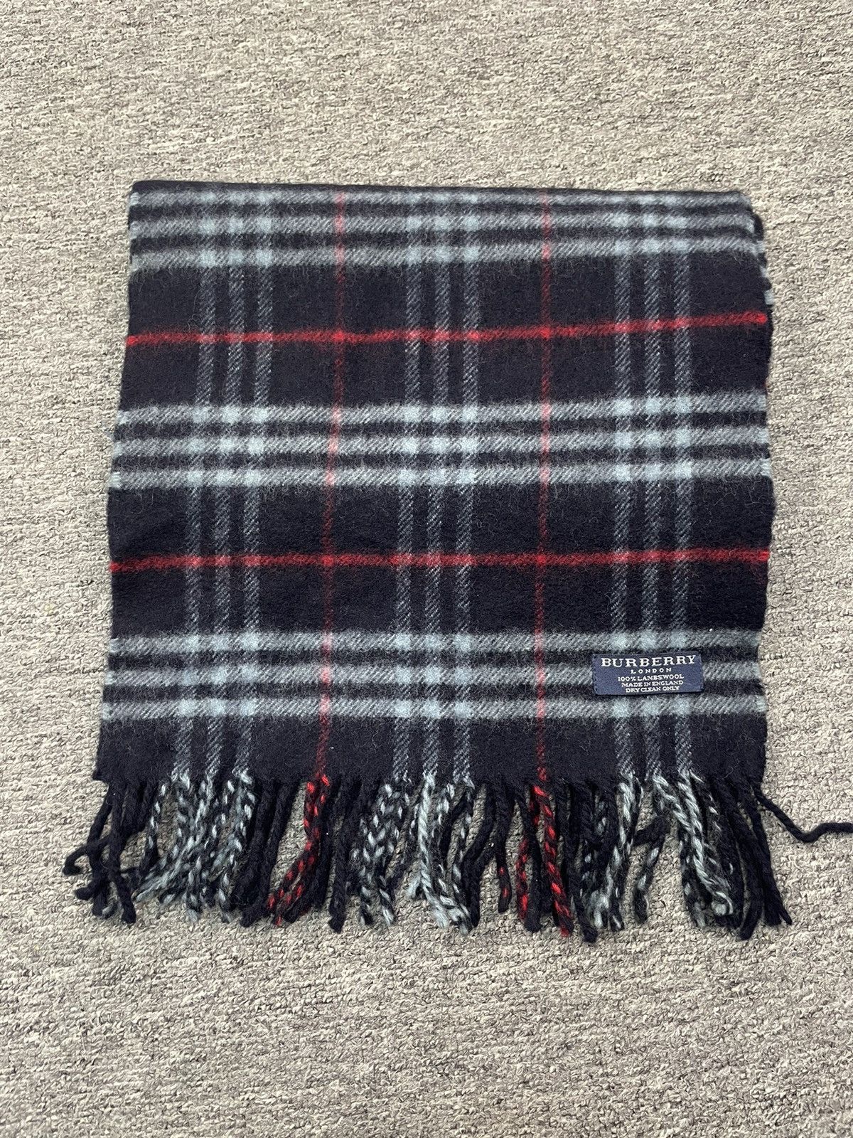 Burberry Vintage Burberry Lambs Wool Scarf Muffler Size ONE SIZE - 2 Thumbnail