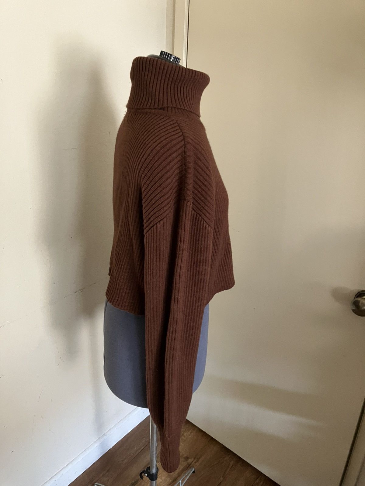 Other Isails Brown Ribbed Turtleneck Cropped Knit Sweater Size M Size M / US 6-8 / IT 42-44 - 5 Thumbnail