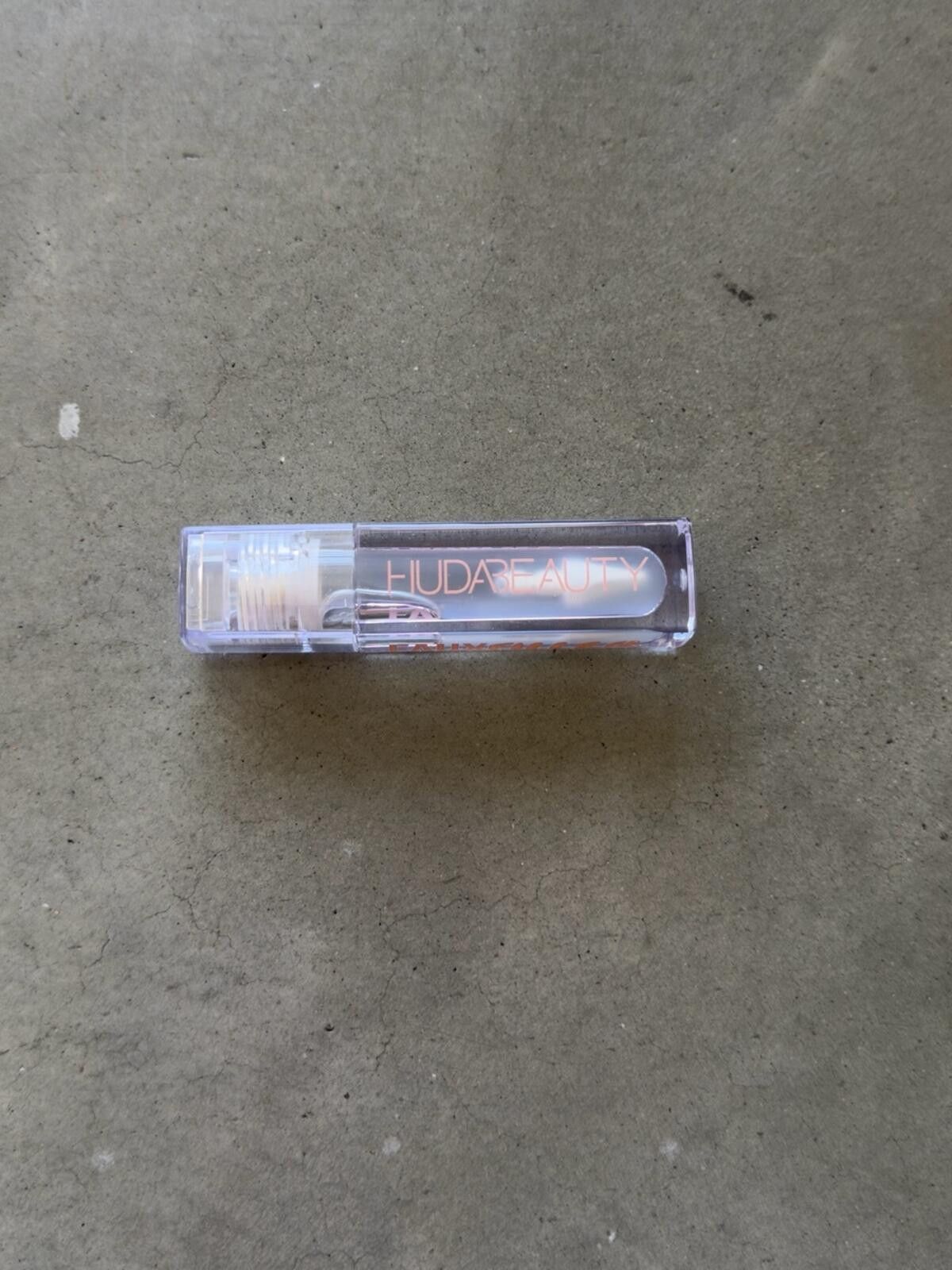 Other Huda Beauty / Faux Filler Extra Shine Lip Gloss / Glassy Size ONE SIZE - 8 Thumbnail