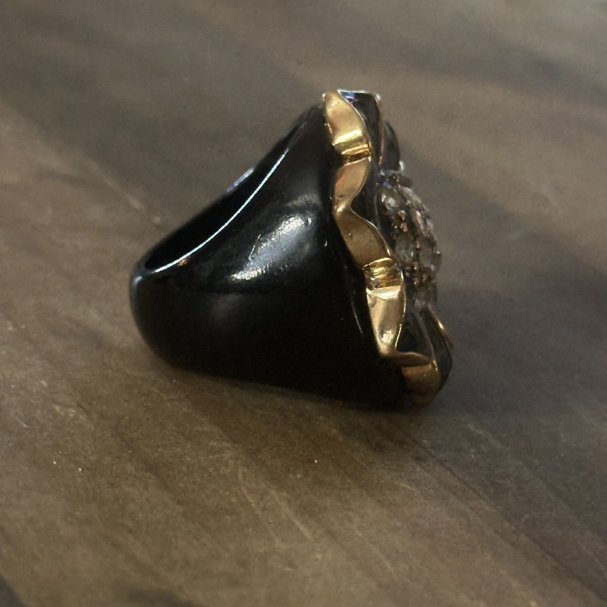 Other Black lucite rhinestone flower statement ring Size ONE SIZE - 7 Thumbnail