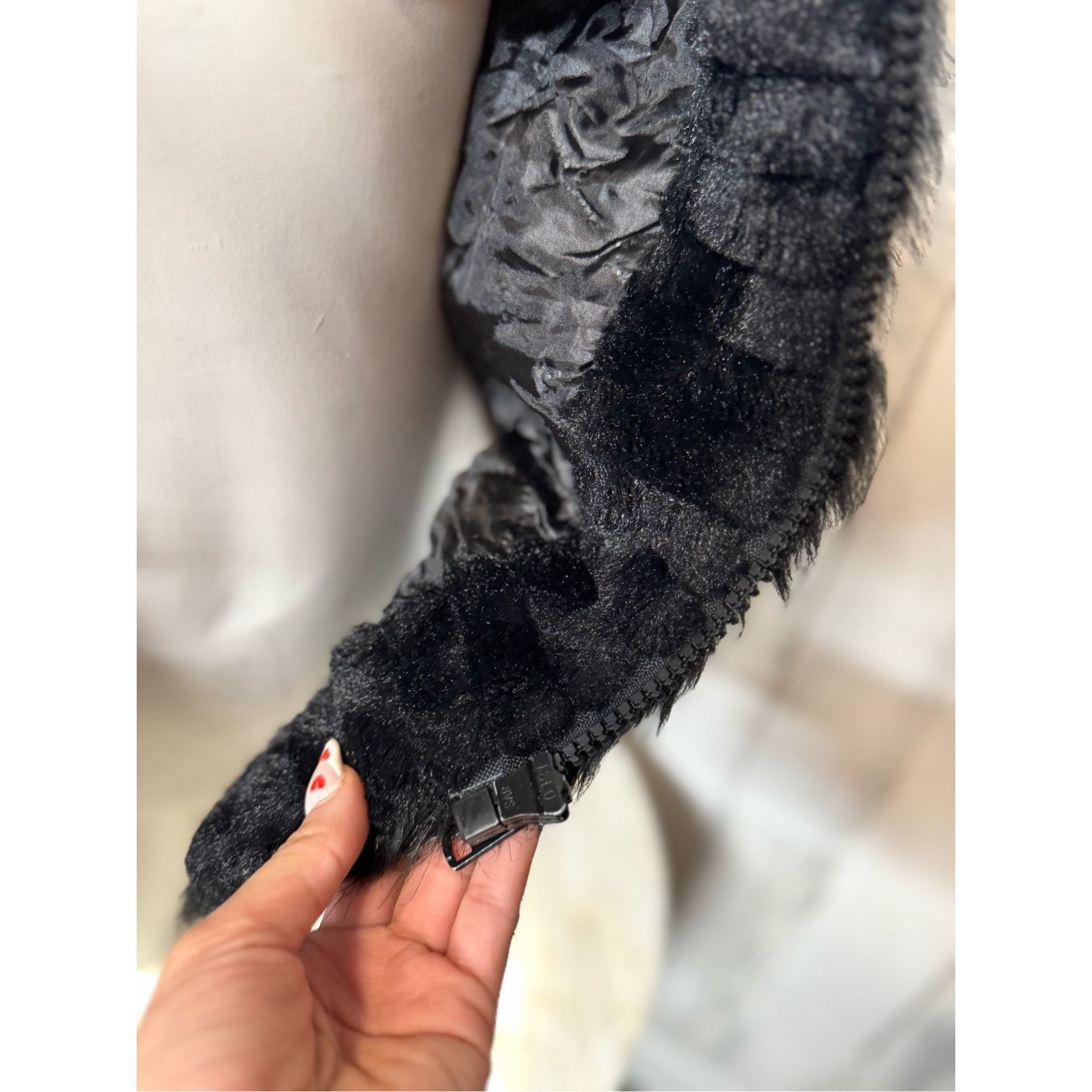 Other Black Faux Fur Vest Women’s Small – Soft Plush Texture, Warm Size S / US 4 / IT 40 - 10 Thumbnail
