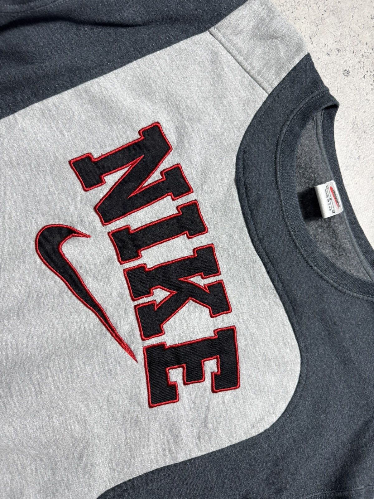 Nike Nike Vintage 90’s Big Logo Swoosh Sweatshirt Size L Size US L / EU 52-54 / 3 - 5 Thumbnail