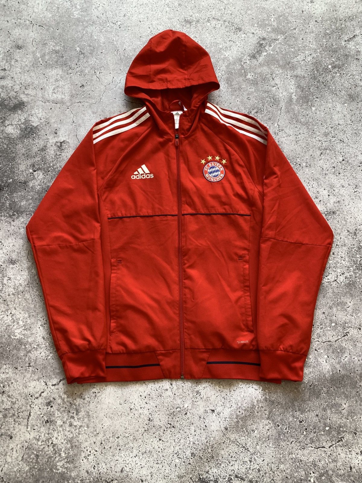 Adidas 🔥ADIDAS BAYERN MUNICH 2017 HODED TRAINING TRACK JACKET Size US M / EU 48-50 / 2 - 2 Thumbnail