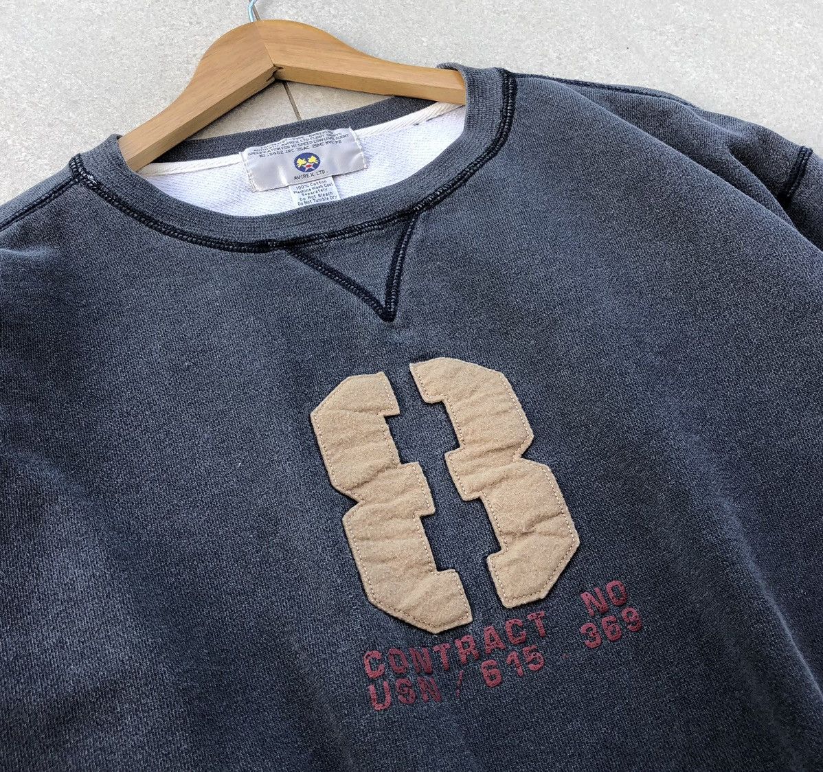 Avirex VTG Avirex LTD USN Military Sun Faded Crewneck Sweatshirt Size US M / EU 48-50 / 2 - 3 Thumbnail