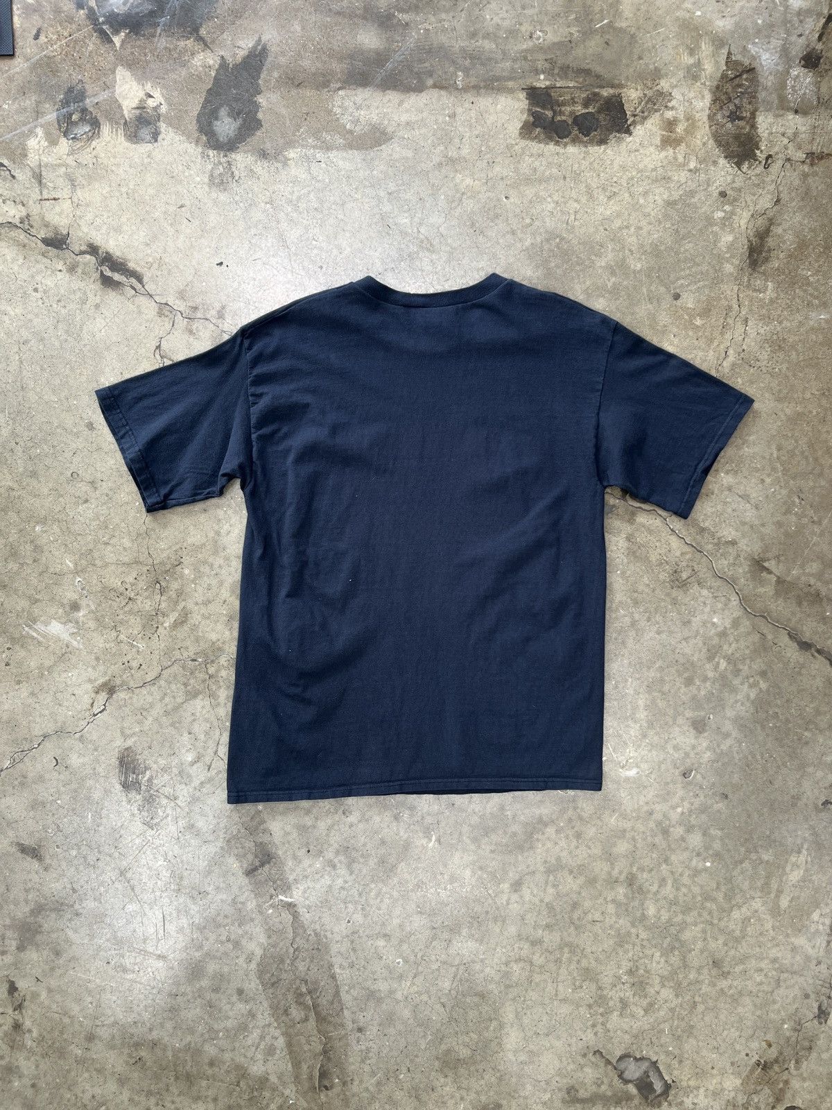 Vintage Vintage Hell Raiser Loyal to Love 3d emblem style Tee XL Size US XL / EU 56 / 4 - 4 Thumbnail