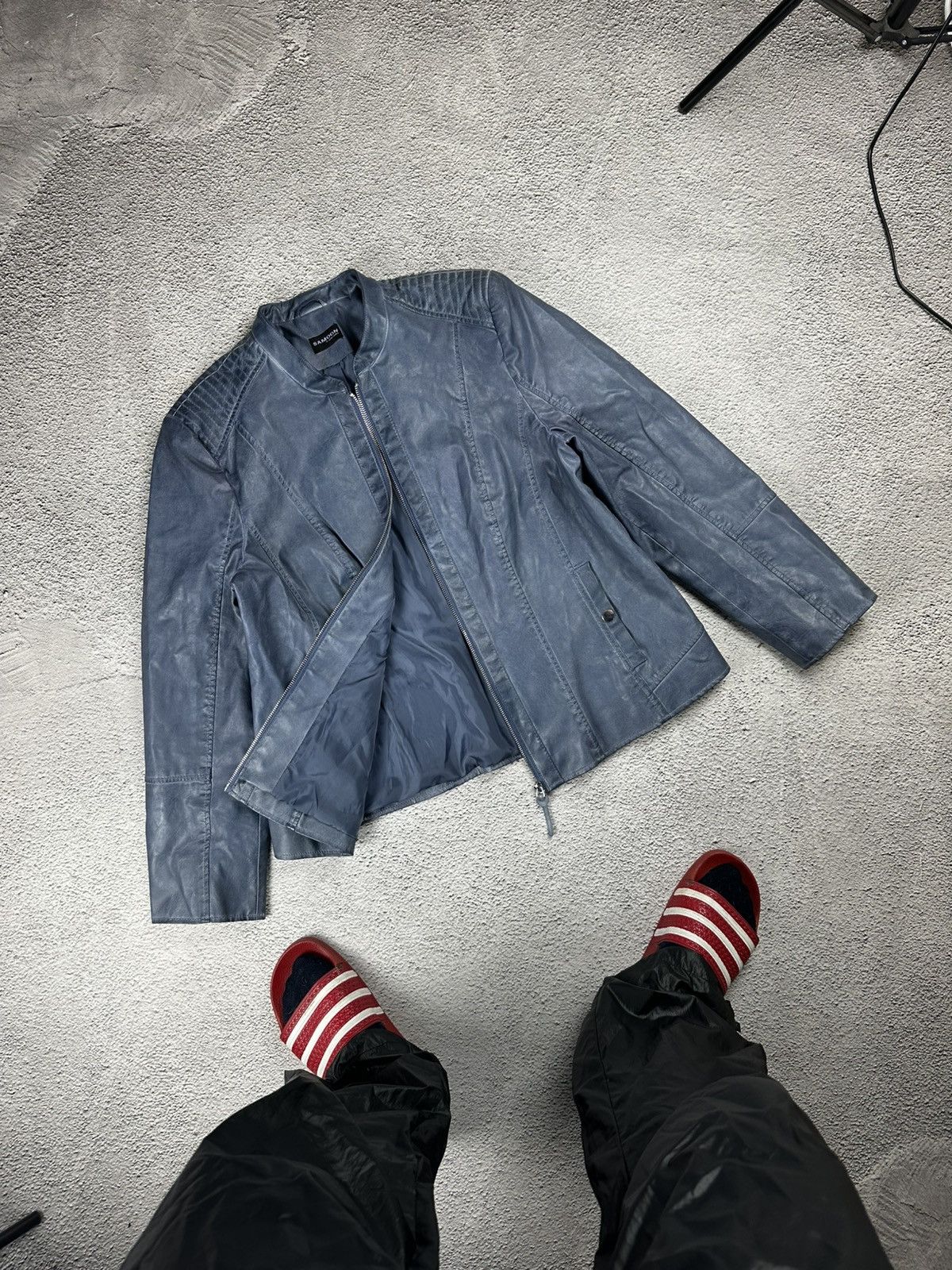 Leather Vintage Leather Biker Jacket Y2K Faded Coat Hype Size M / US 6-8 / IT 42-44 - 1 Thumbnail