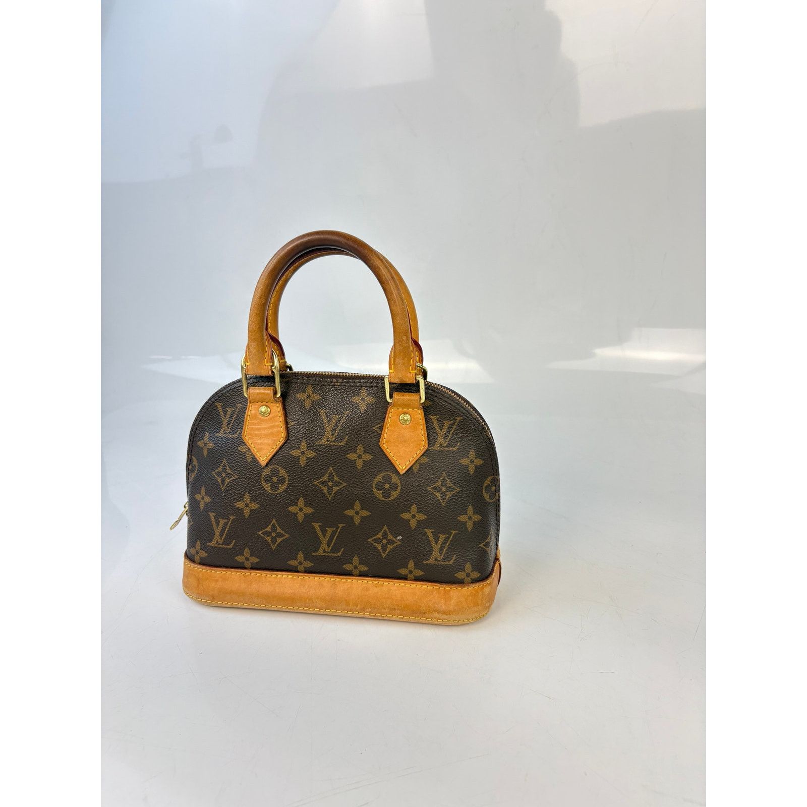Louis Vuitton Louis Vuitton Alma BB Monogram Canvas Size ONE SIZE - 2 Thumbnail