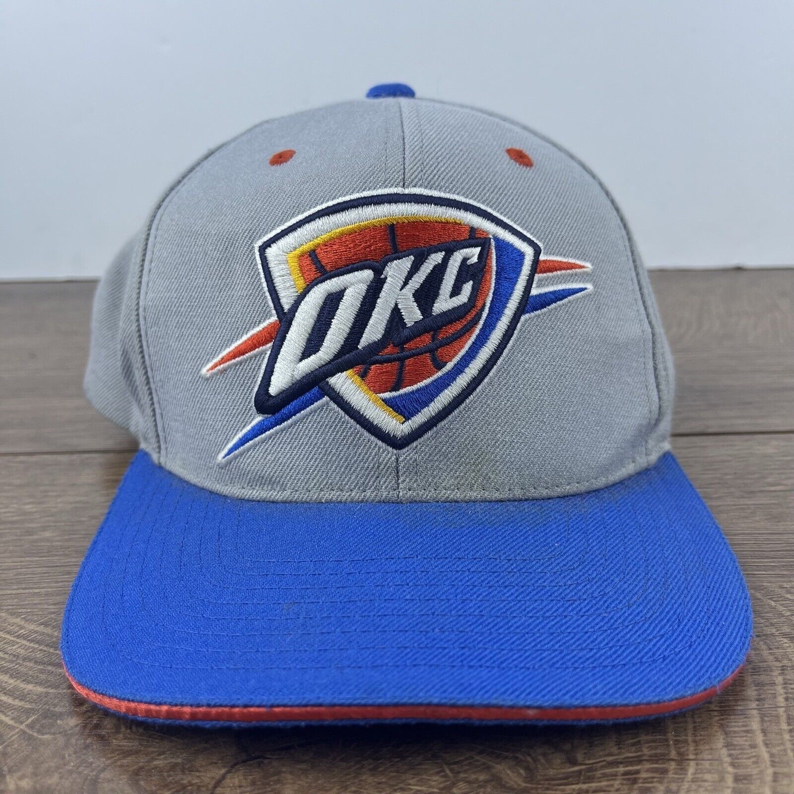 Mitchell & Ness Oklahoma City Thunder Hat Mitchell & Ness Snapback Gray Hat Size ONE SIZE - 2 Thumbnail