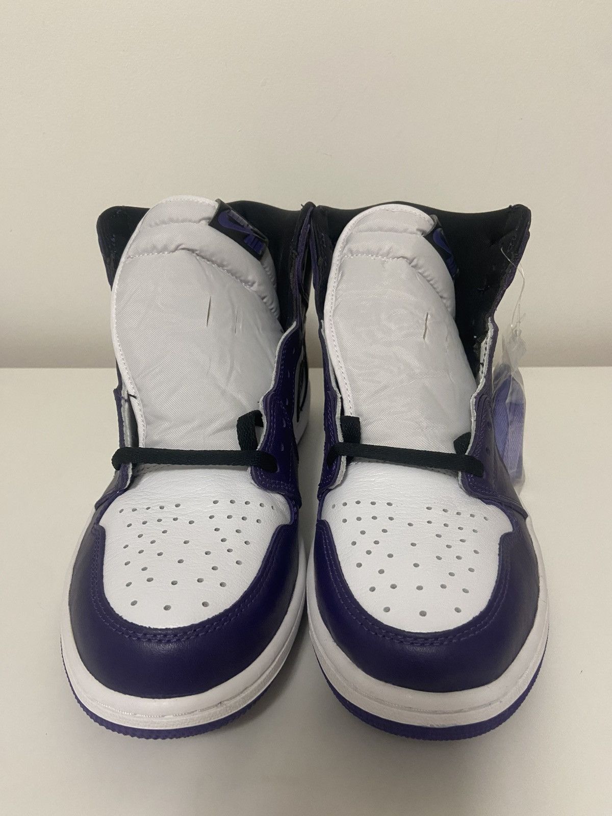Jordan Brand Jordan 1 High Court Purple 2.0 (2020 Release) Size US 10.5 / EU 43-44 - 3 Thumbnail