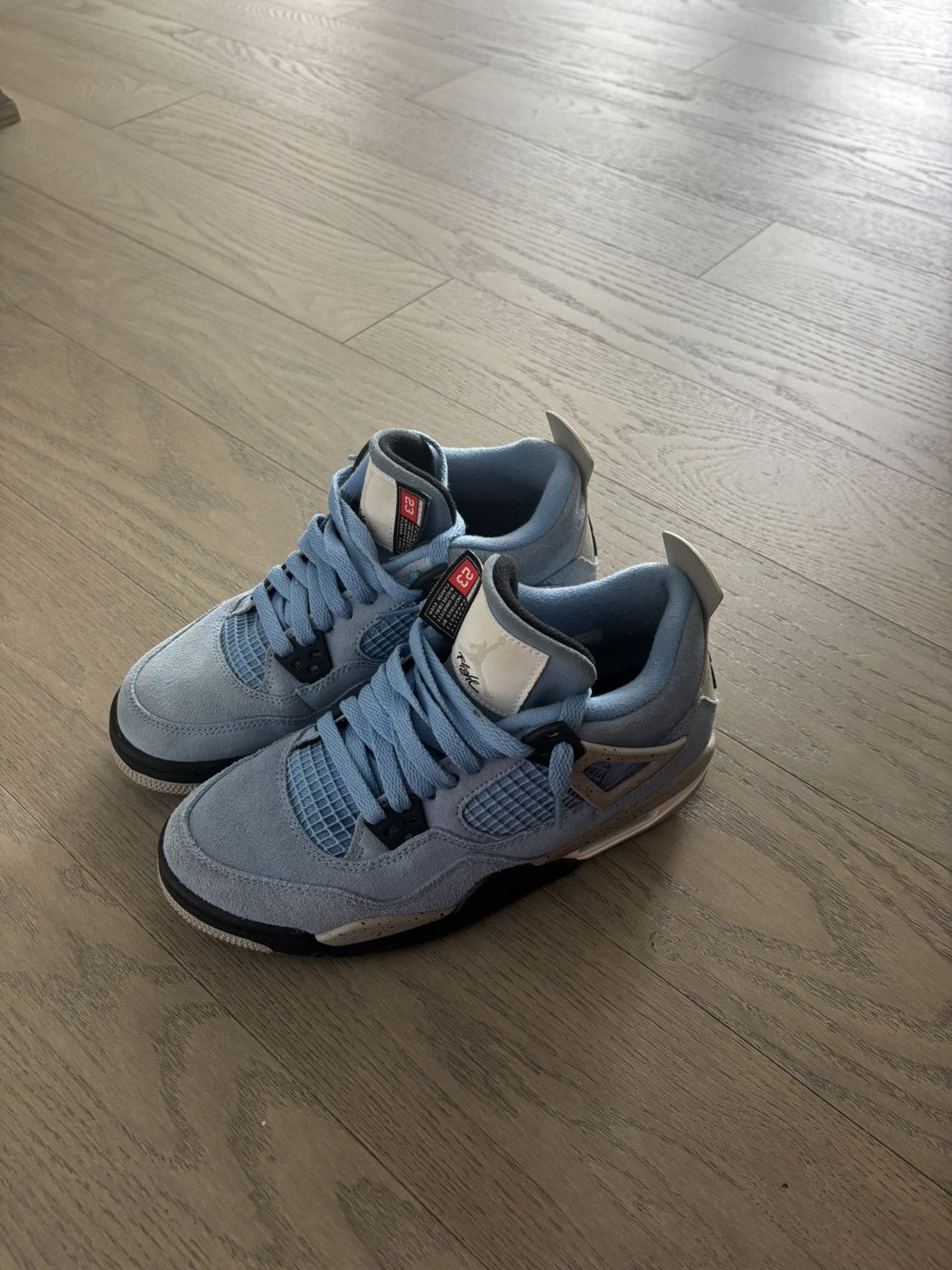 Jordan Brand Air Jordan 4 Retro 'University Blue' Size US 5.5 / EU 38 - 8 Thumbnail