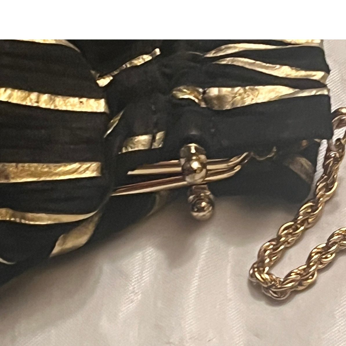 Other Black and Gold Fabric Evening Bag Crossbody Shoulder Purse Size ONE SIZE - 5 Thumbnail