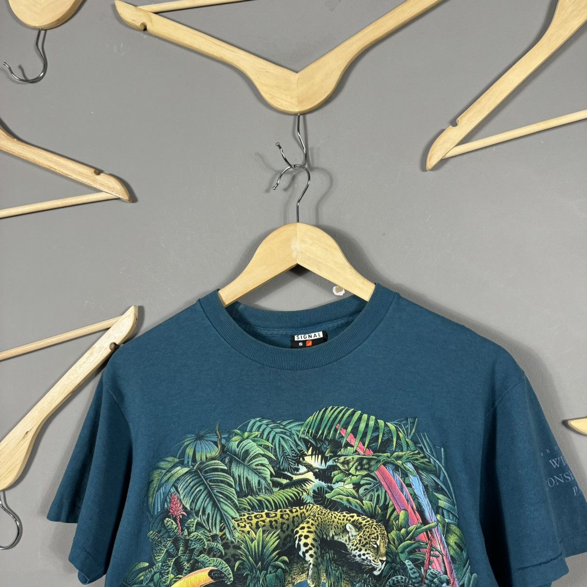 Habitat × Vintage Vintage 90s Habitat Bronx Zoo Wake Up the Rainforest T-Shirt Size US S / EU 44-46 / 1 - 5 Thumbnail
