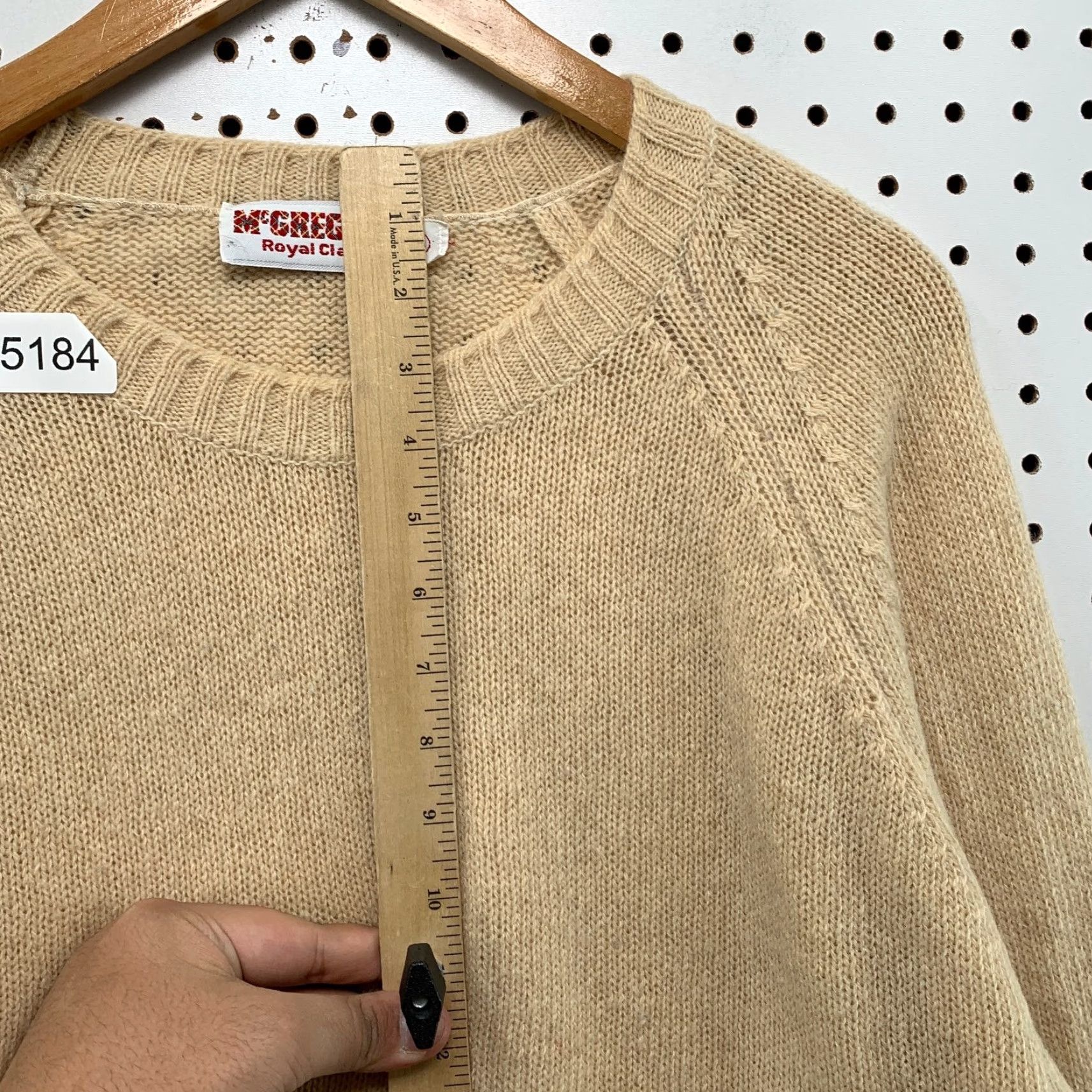 McGregor VINTAGE McGregor Wool Sweater Mens L Beige Royal Clan Grandpa Dad USA Pullover Crew Neck Long Sleeve Knit Winter Casual Mens Wool 80s 90s Size US L / EU 52-54 / 3 - 7 Thumbnail