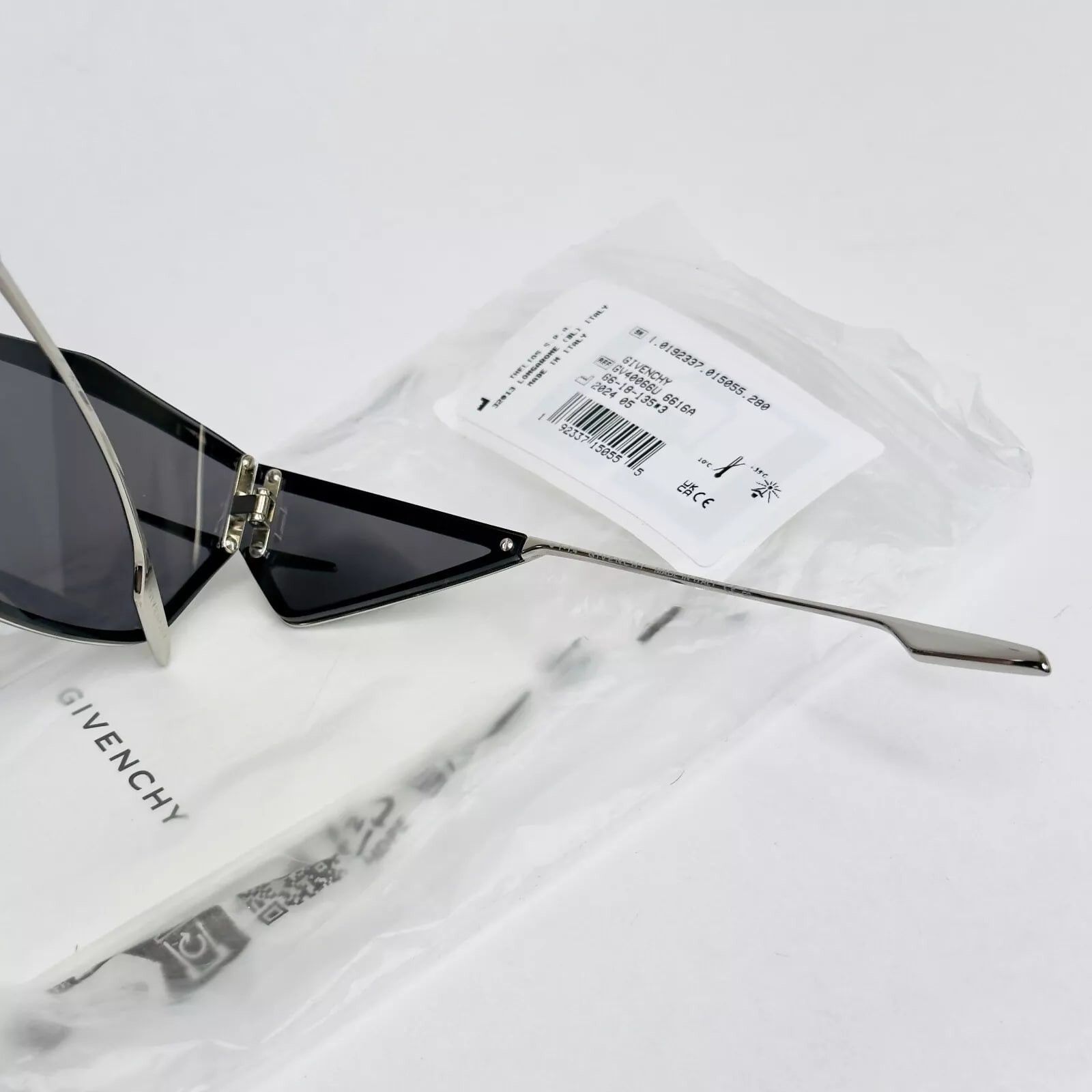 Givenchy GIVENCHY GIV CUT 40066 Ruthenium Gray GV40066U Sunglasses Size ONE SIZE - 5 Thumbnail