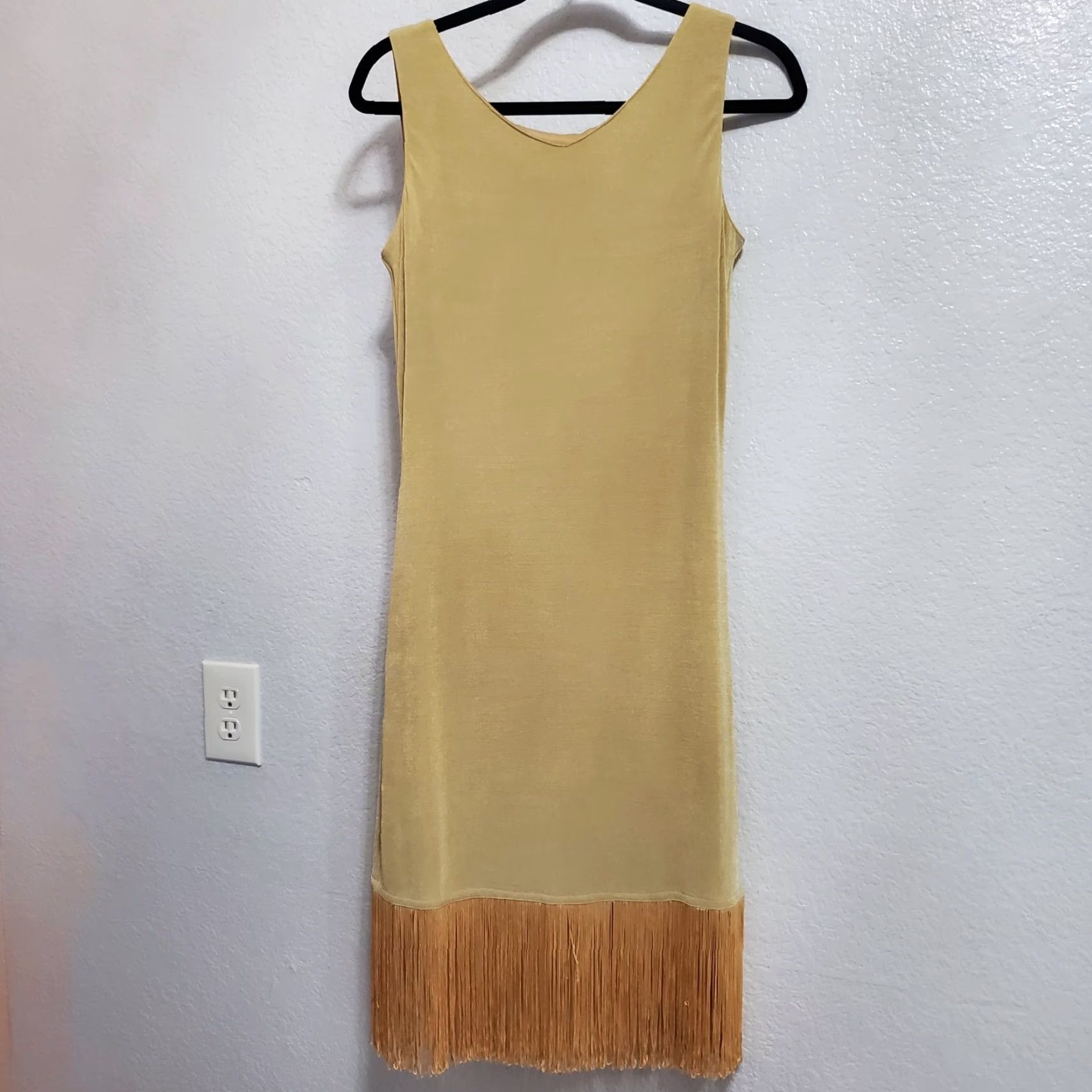 Vintage TOGETHER Dress Women M Gold Sleeveless Fringe Hem Lined Stretchy Gatsby Flapper Dress Size M / US 6-8 / IT 42-44 - 2 Thumbnail