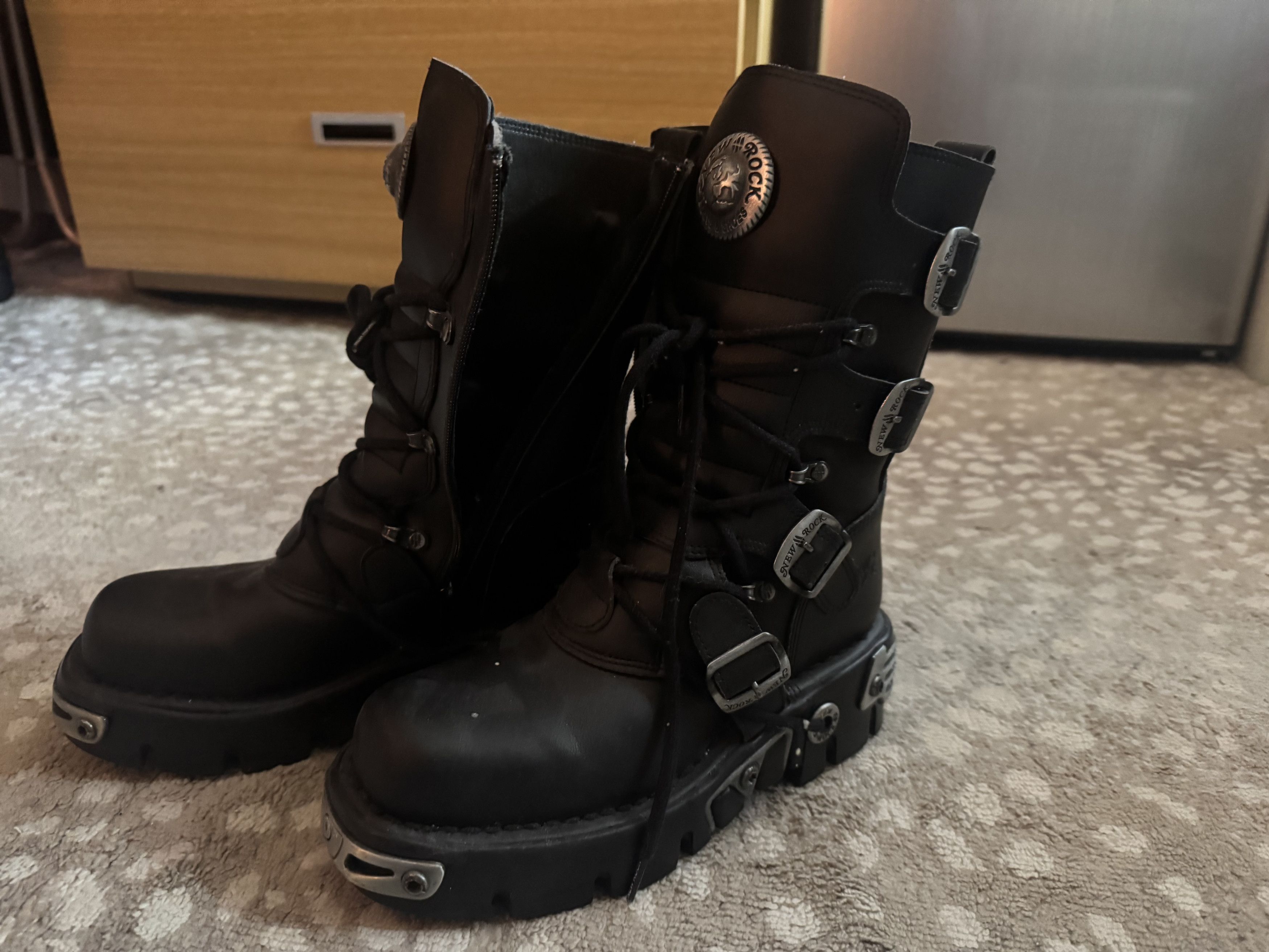 New Rock New Rock Reactor Boots Size US 8 / IT 38 - 2 Thumbnail