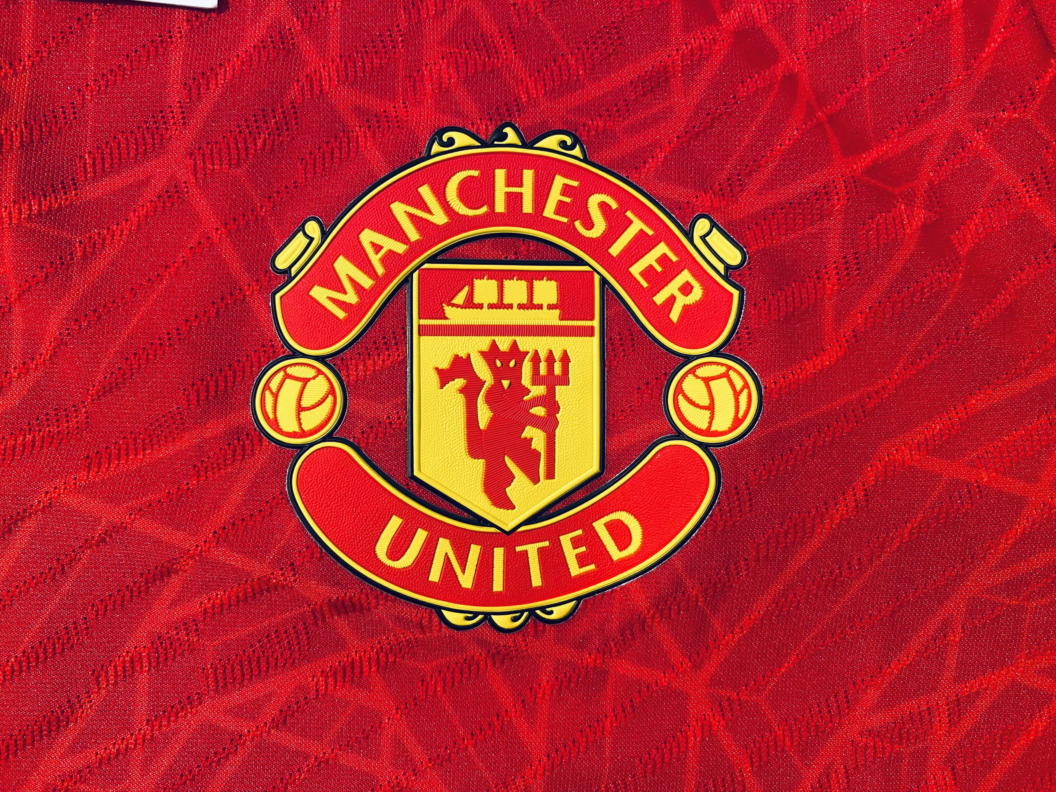 Adidas Authentic BNWT Manchester United Home Jersey 2023 - 2024 Size US L / EU 52-54 / 3 - 10 Thumbnail