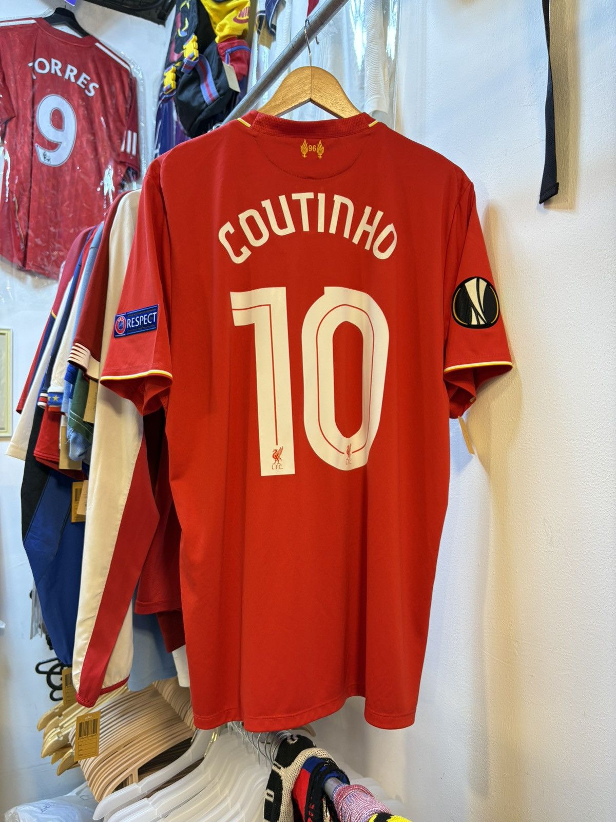 New Balance 2014 Liverpool FC Home Kit COUTINHO 10 Size US XL / EU 56 / 4 - 1 Thumbnail