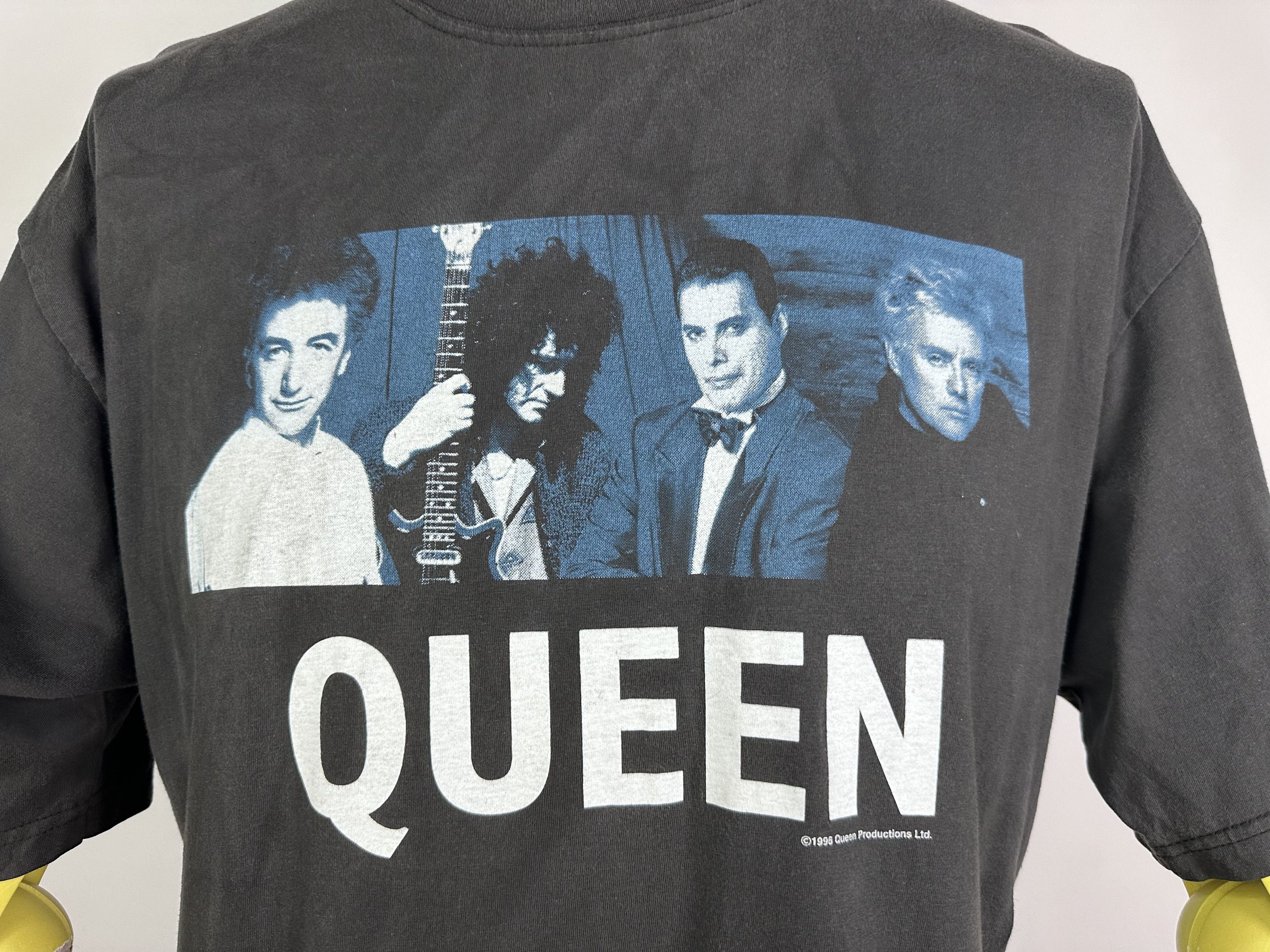Vintage Queen 1996 Let Me Live T Shirt Grey Size L Men Vintage Size US L / EU 52-54 / 3 - 3 Thumbnail