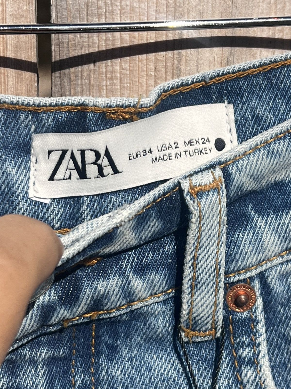 Zara Zara women’s the 90’s full length in DaryL blue jeans NWT Size 26" / US 2 / IT 38 - 9 Thumbnail