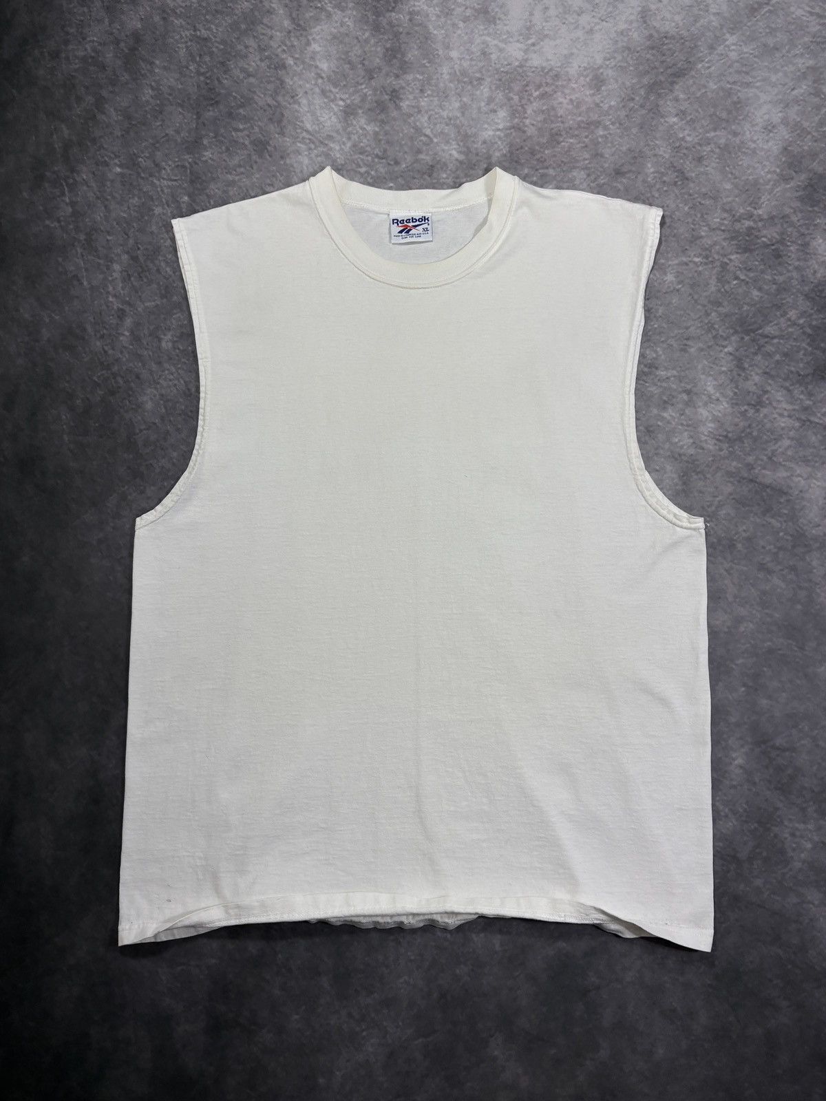 Reebok 1990s Vintage Reebok Sleeveless Shirt Blank Tank Top 90s Tee Size US XL / EU 56 / 4 - 2 Thumbnail