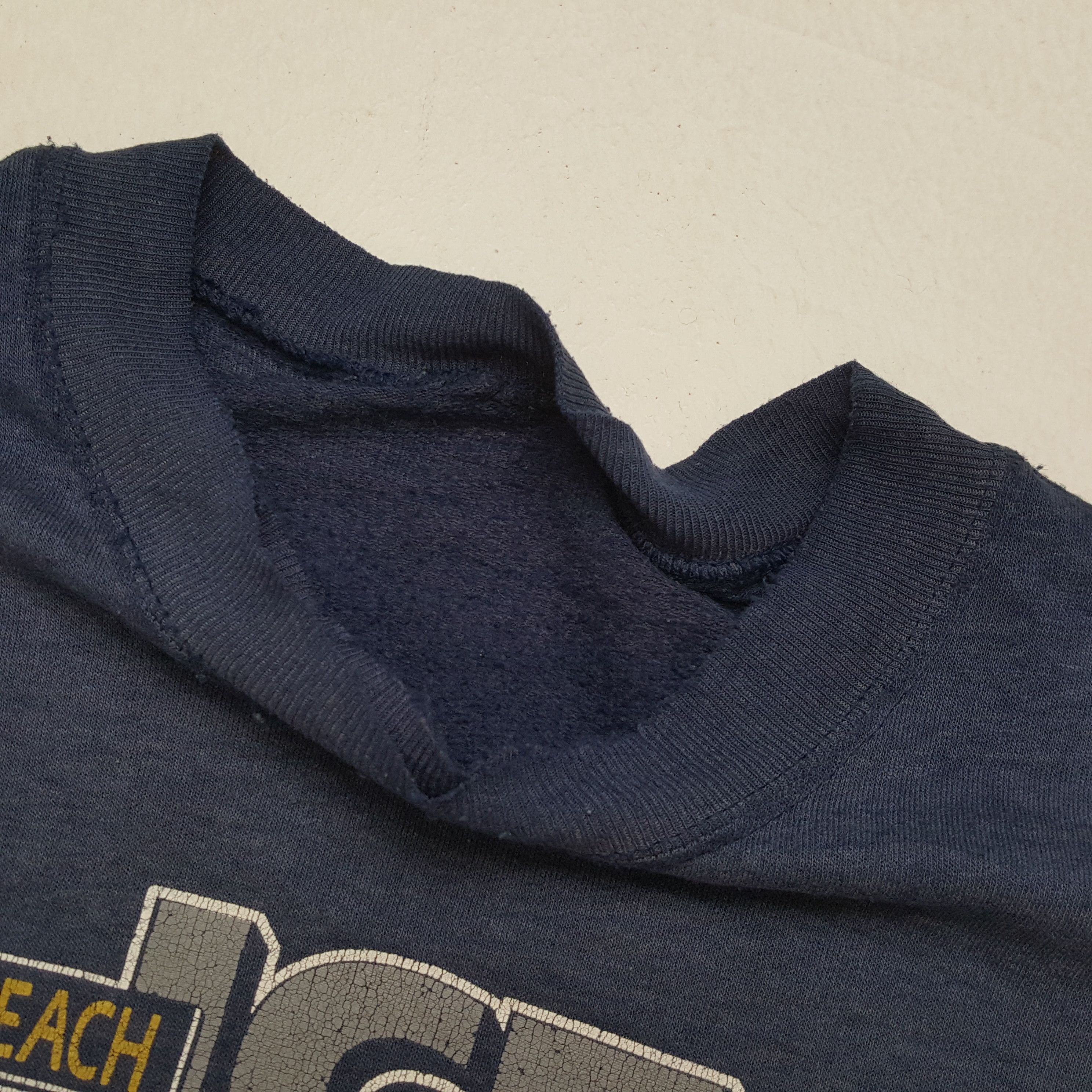 Vintage ICE DOGS Long Beach Streetwear Style Distressed Sweatshirt Size US L / EU 52-54 / 3 - 10 Thumbnail