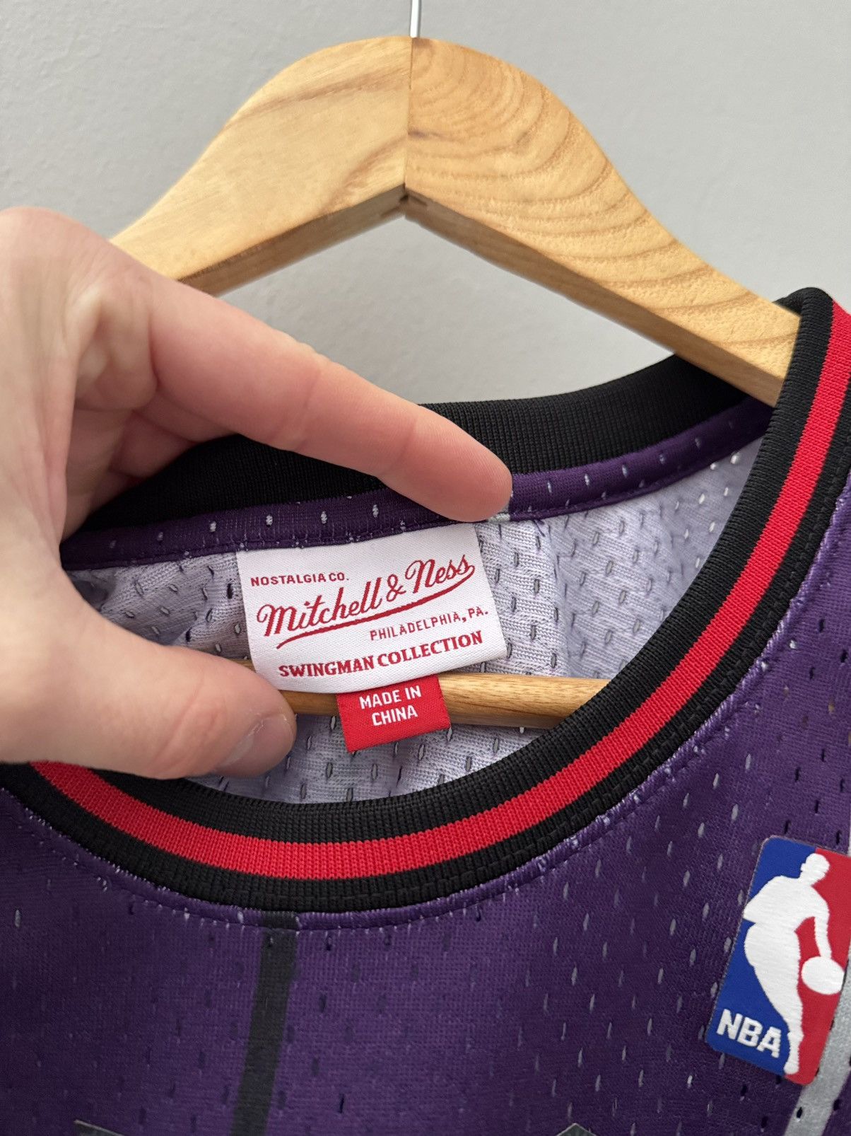 Mitchell & Ness Vince Carter Toronto Raptors Mitchell & Ness Jersey Size US S / EU 44-46 / 1 - 6 Thumbnail
