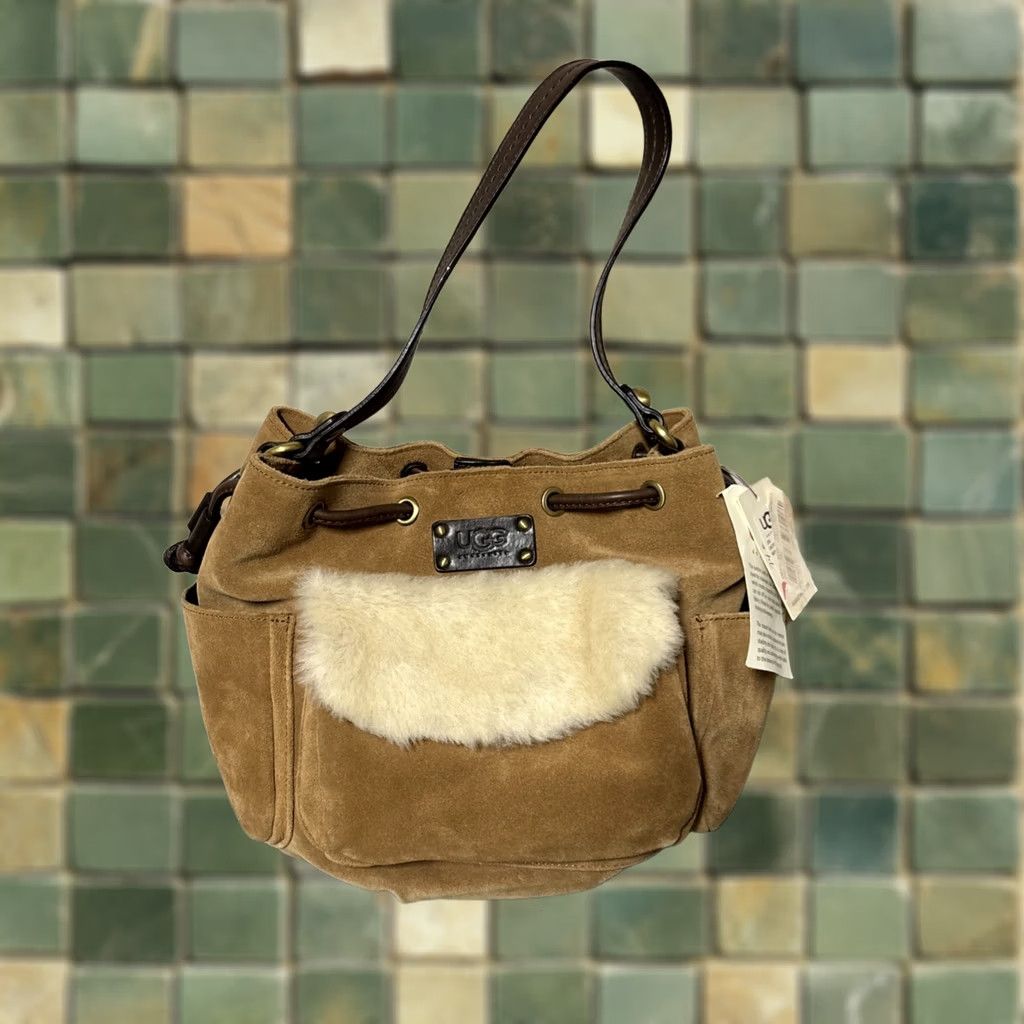 Ugg VINTAGE UGG Australia Shearling Medium Pouchette NWT Brown Purse Handbag Bucket Style Womens Bag Size ONE SIZE - 1 Thumbnail