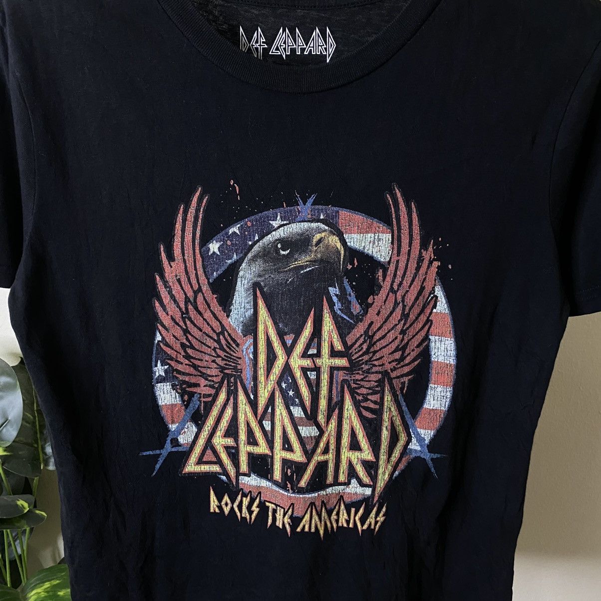 Band Tees GU x Def Leppard Collaboration T Shirt Size US M / EU 48-50 / 2 - 2 Thumbnail