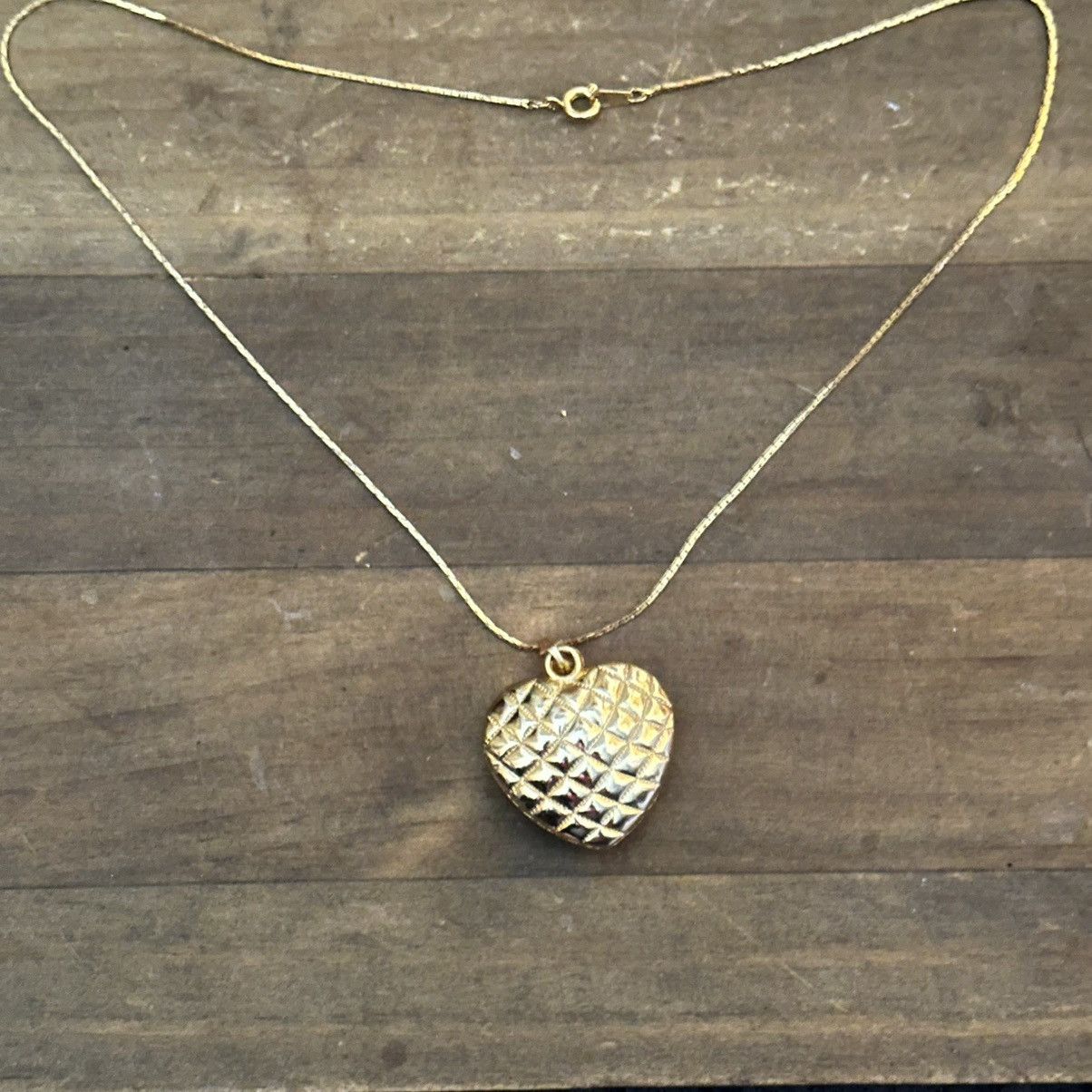 Vintage Vintage quilted puffed heart pendant necklace Size ONE SIZE - 2 Thumbnail