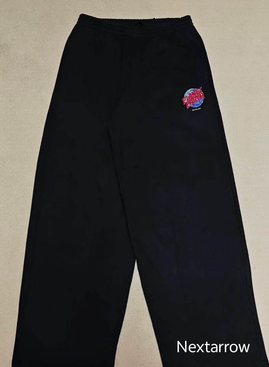 Balenciaga Balenciaga 24fw Earth Baggy vintage letter pri2412-Nextarrow Size US 30 / EU 46 - 1 Thumbnail