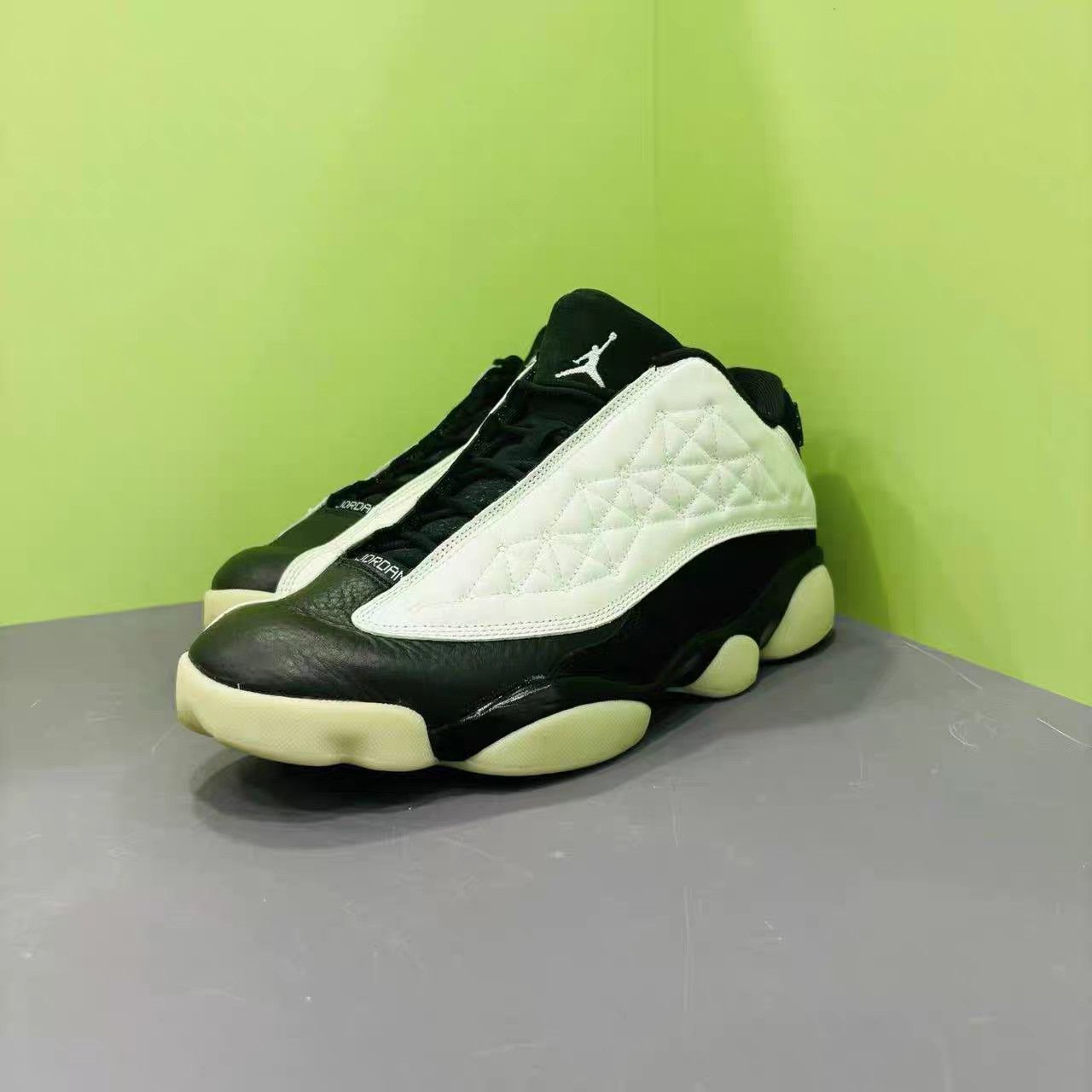 Jordan Brand Air Jordan 13 Retro Low "Singles Day" K15 Size US 13 / EU 46 - 1 Thumbnail