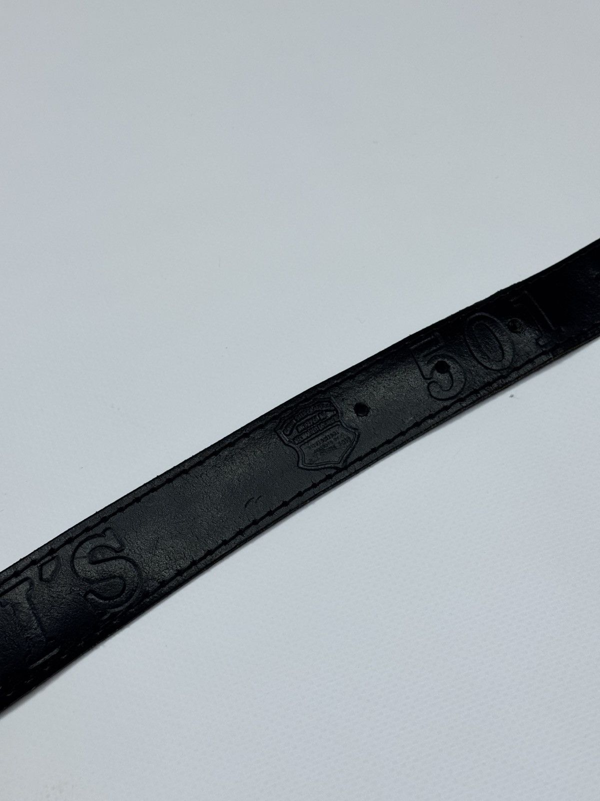 Levi's Vintage Levi’s 501 Logo Leather Belt USA Y2k distressed Size ONE SIZE - 7 Thumbnail