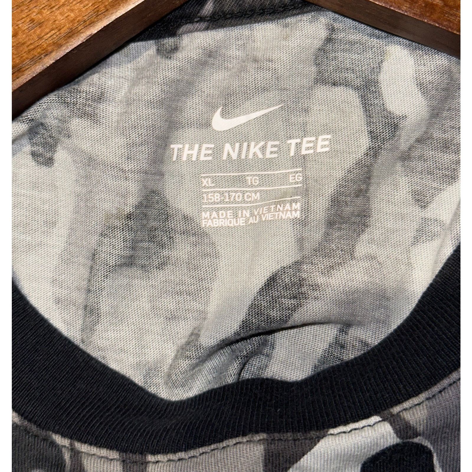 Nike • Nike Camo Long Sleeve Tee 🌫👕 Kids XL men’s small Size US XL / EU 56 / 4 - 3 Thumbnail