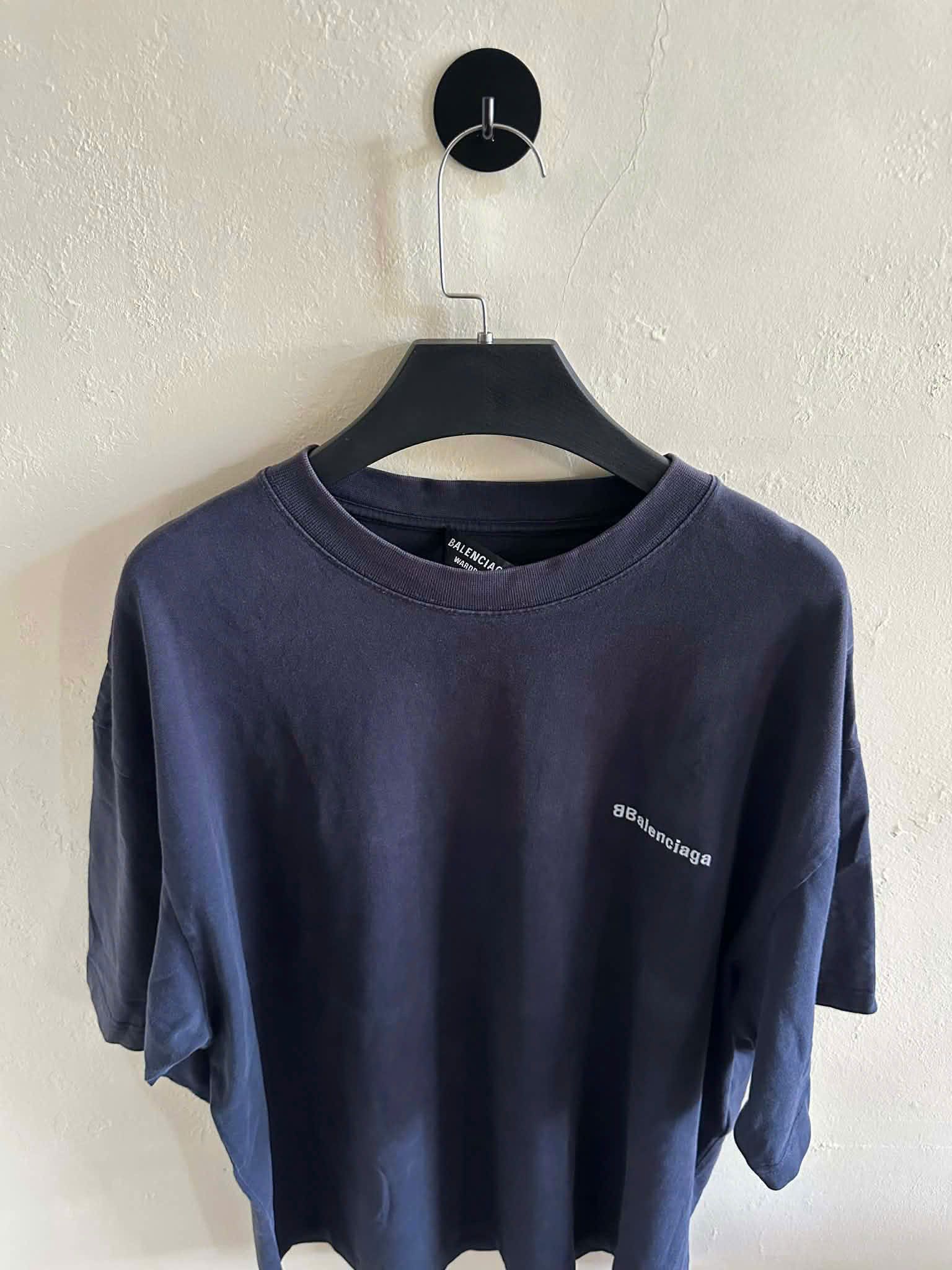 Balenciaga BALENCIAGA T SHIRT Size US XL / EU 56 / 4 - 10 Thumbnail