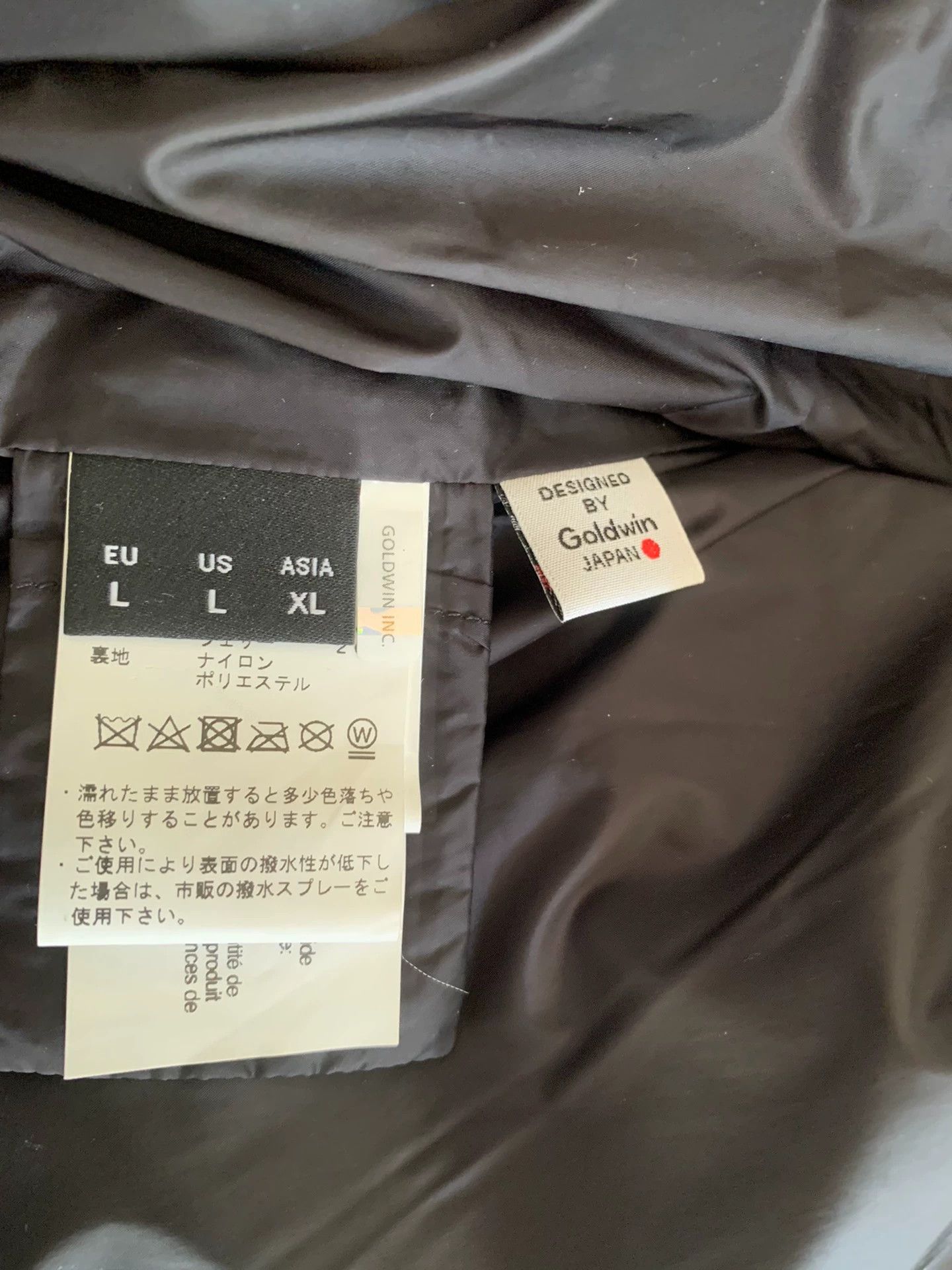 Goldwin Goldwin Lifestyle Down-Filled Warm Jacket GL22721 L (New) Size US L / EU 52-54 / 3 - 4 Thumbnail