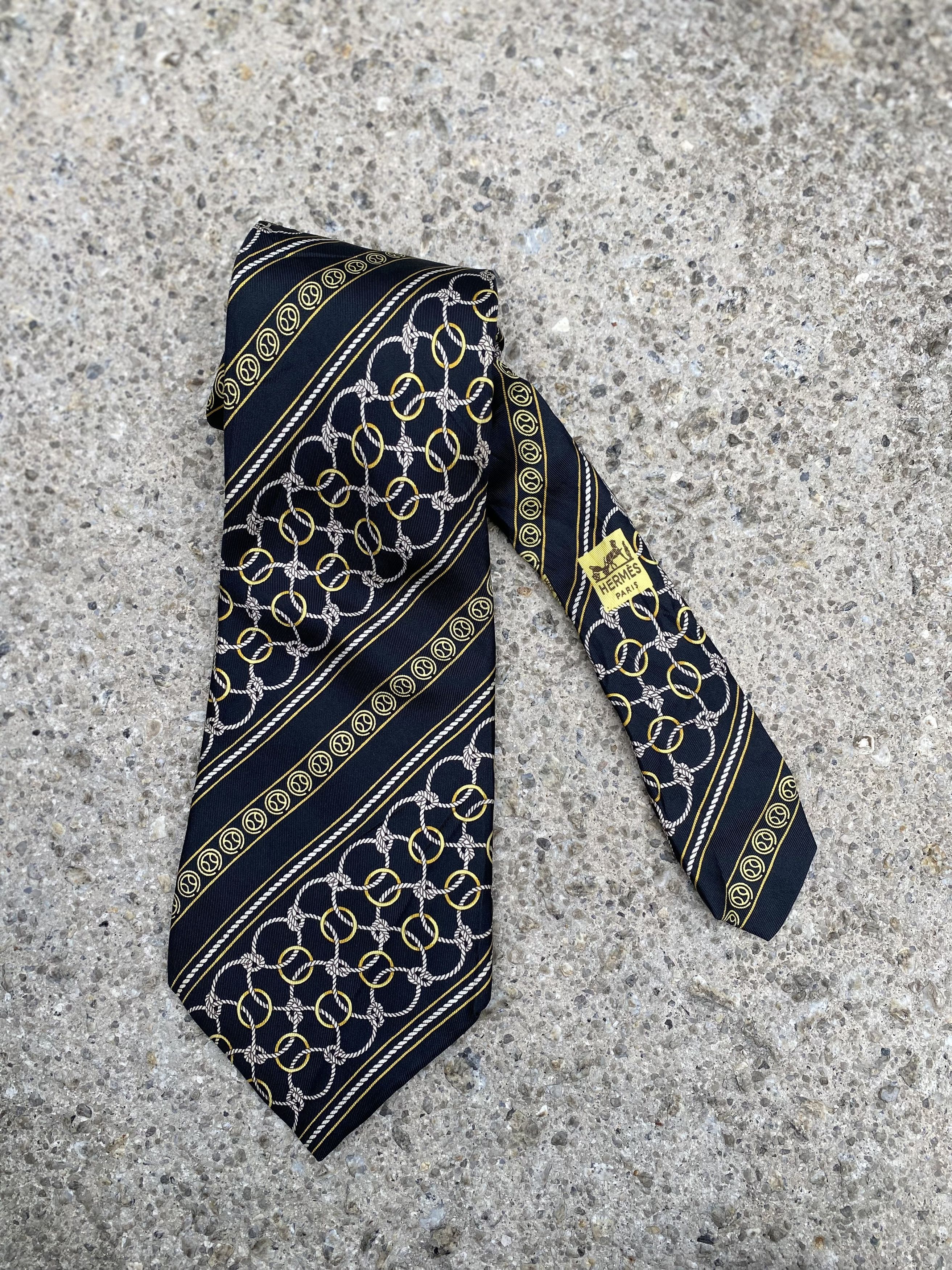 Hermes Vintage 80’s HERMES 588 SA Tied Chainage O-rings Tie Size ONE SIZE - 1 Thumbnail