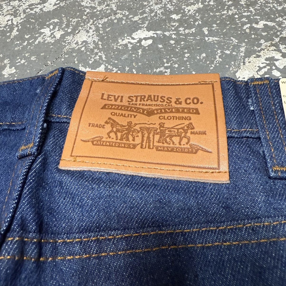 Levi's Vintage Levi’s 517 Boot Cut Blue Denim Jeans USA 80s NWT Size US 28 / EU 44 - 5 Thumbnail