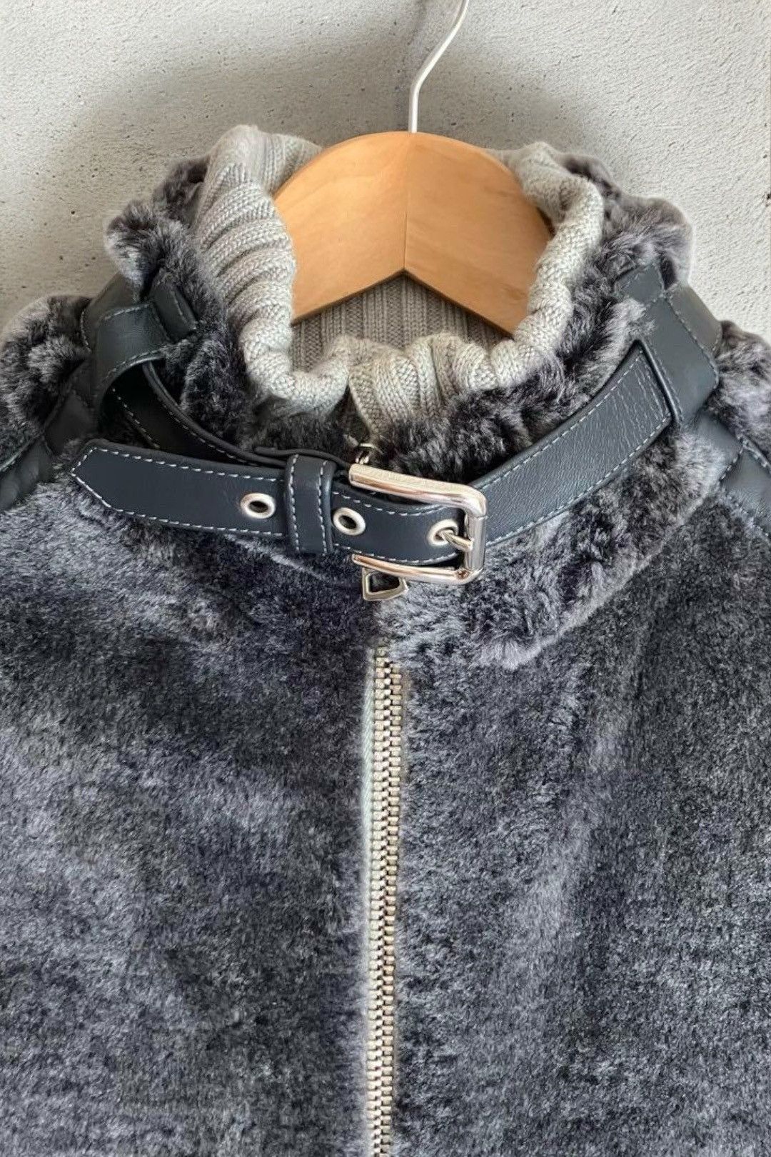 Dolce & Gabbana Dolce & Gabbana Runway Fall/Winter 2007 Wool & Fur Jacket Size US L / EU 52-54 / 3 - 3 Thumbnail