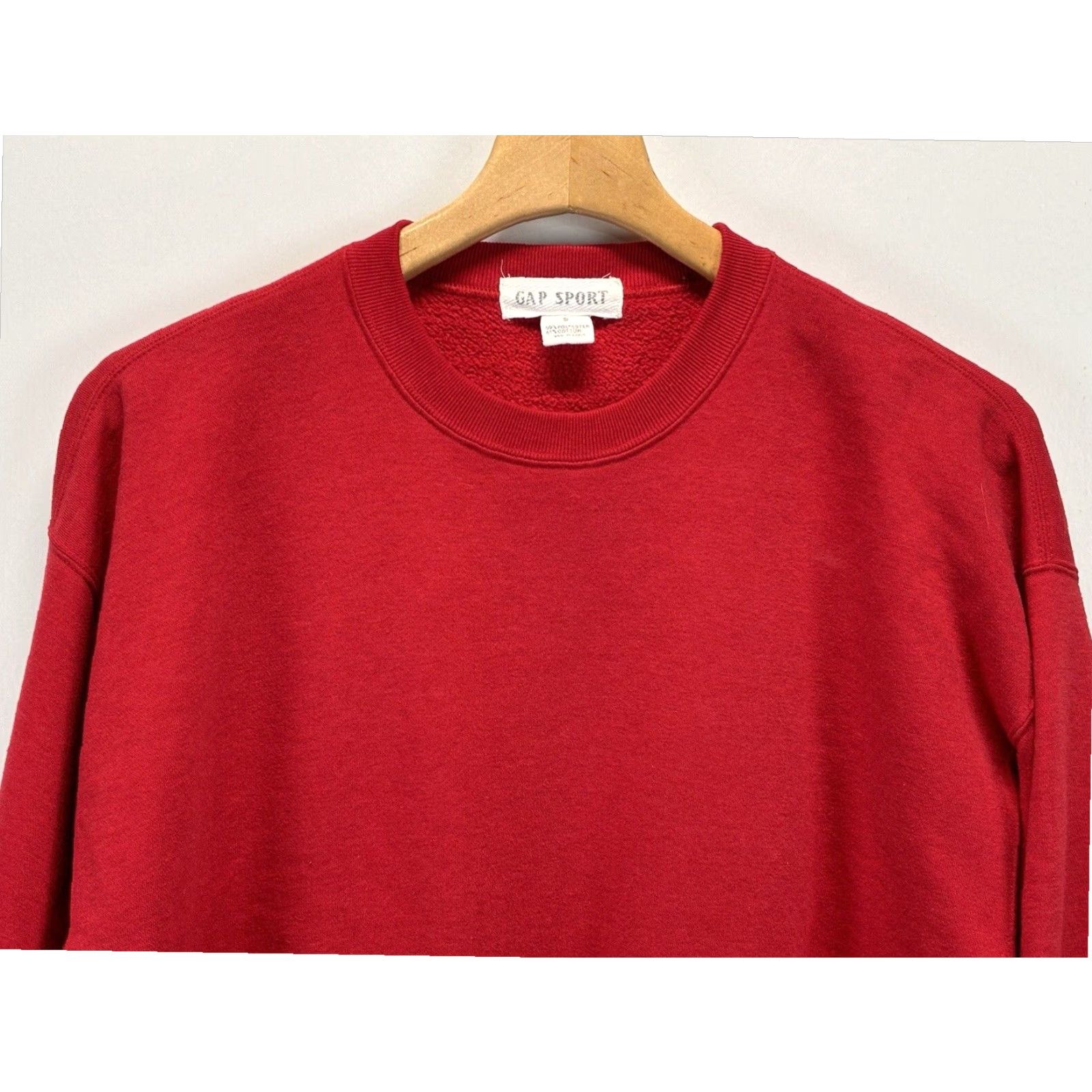 Gap VINTAGE Gap Crew Neck Sweatshirt Red Small Unisex 90s Pullover Size US S / EU 44-46 / 1 - 2 Thumbnail