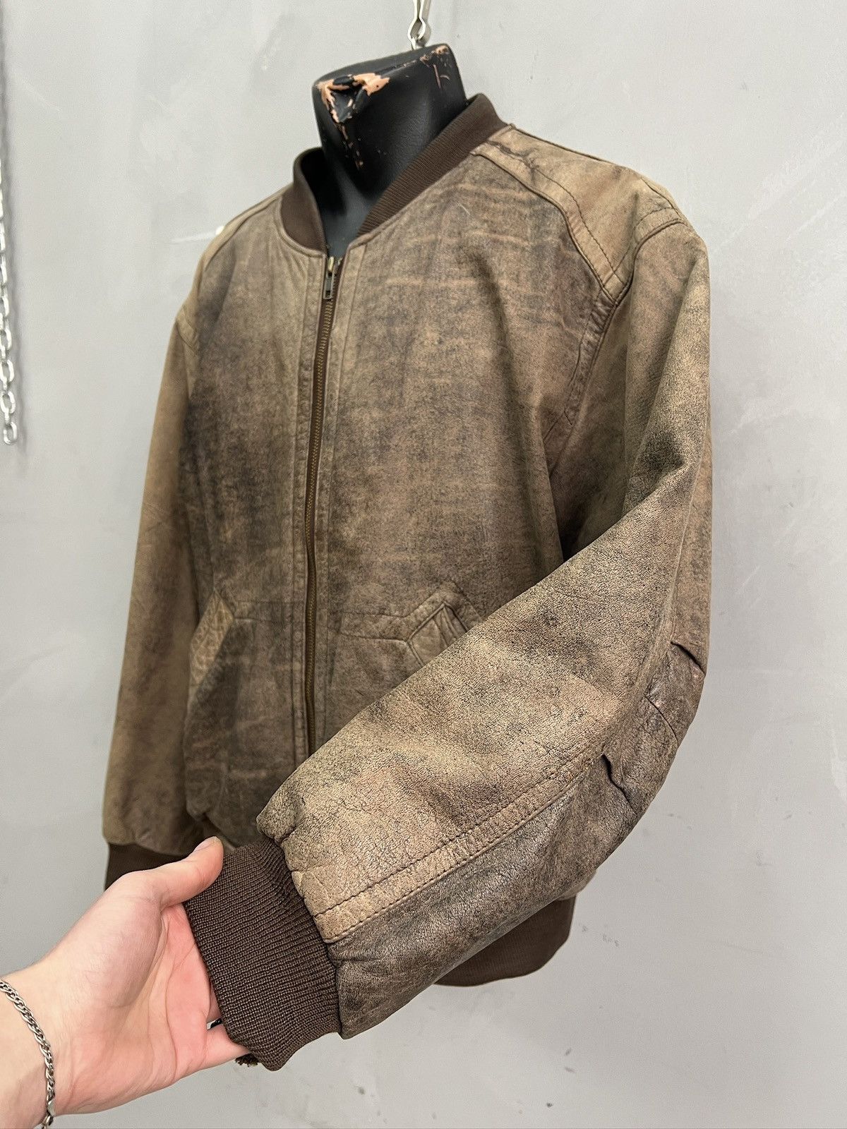 Schott Distressed Ma 1 leather bomber jacket balenciaga style Size US M / EU 48-50 / 2 - 4 Thumbnail