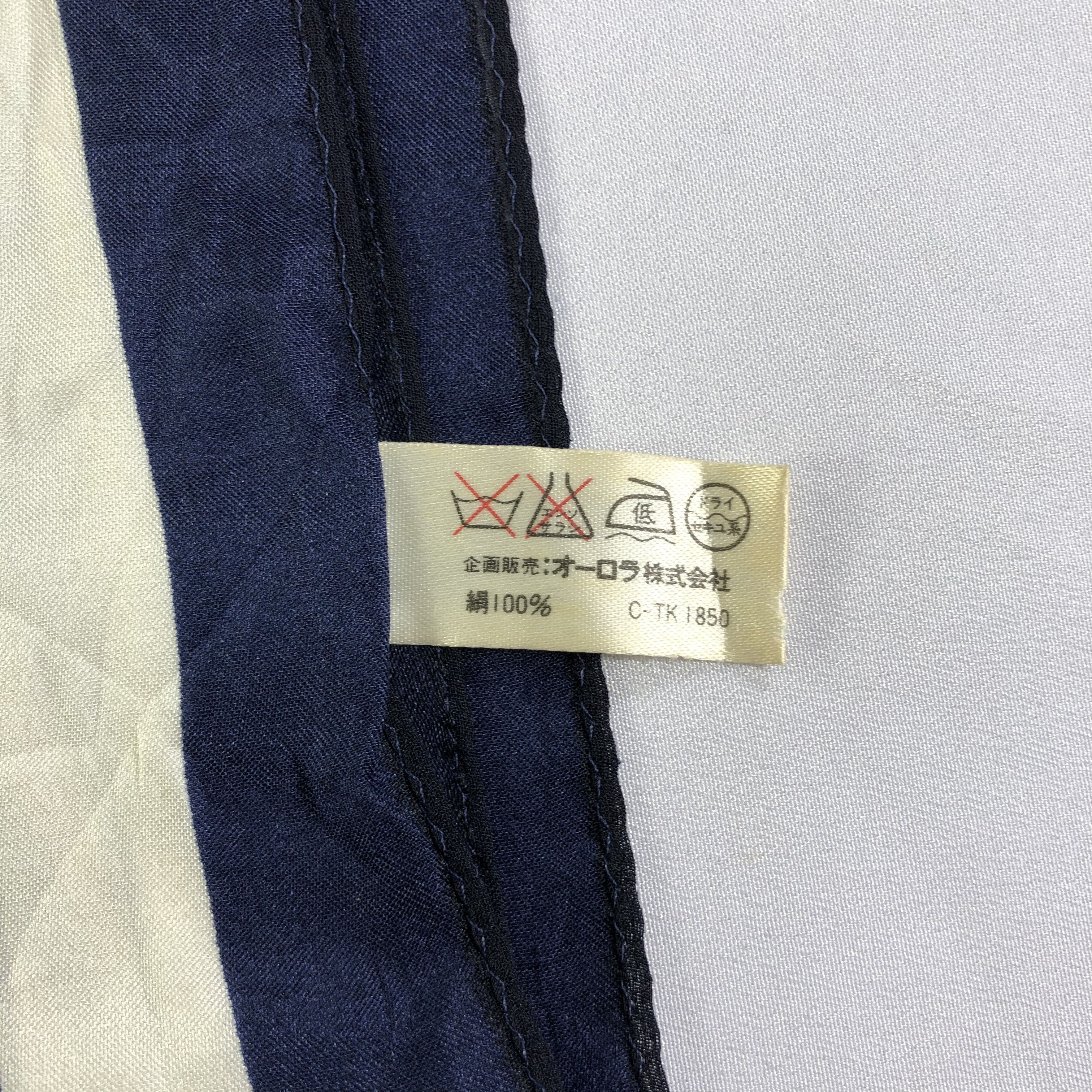 Vintage Vintage Luciano Soprani Silk Scarf Size ONE SIZE - 5 Thumbnail