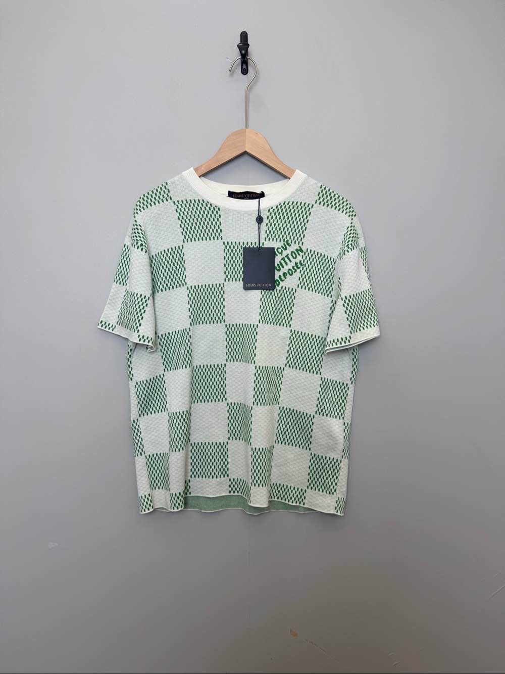 Louis Vuitton Louis Vuitton Green Checkerboard T-Shirt Size S Size US S / EU 44-46 / 1 - 1 Thumbnail