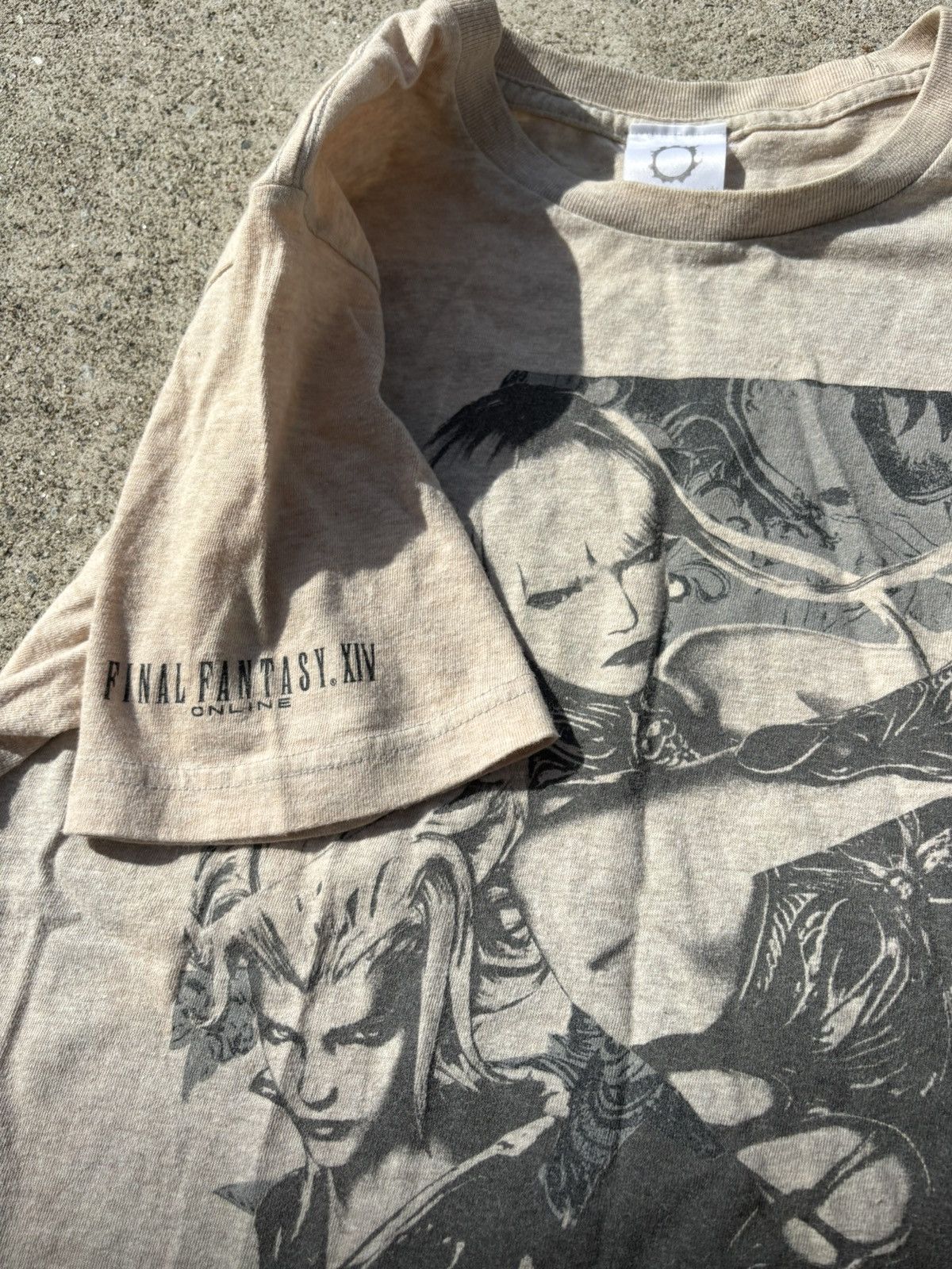 Vintage Official Final Fantasy XIV Online Heartless Tee Size US L / EU 52-54 / 3 - 4 Thumbnail