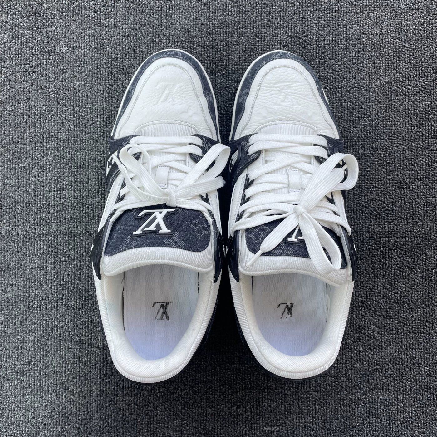 Louis Vuitton LV Trainer Low Top Monogram White/Black 43 98 New Size US 10 / EU 43 - 3 Thumbnail