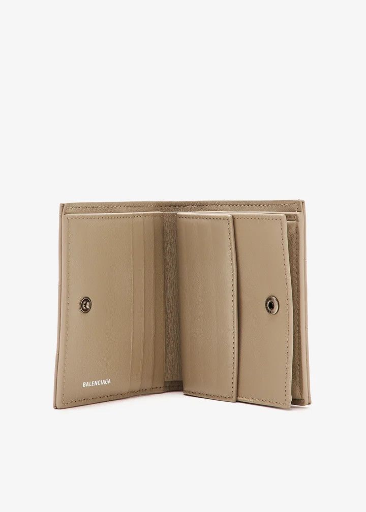 Balenciaga o1srvl11e0526 Size: OS / Crush Flap Coin Card Holder Quilted Size ONE SIZE - 4 Thumbnail